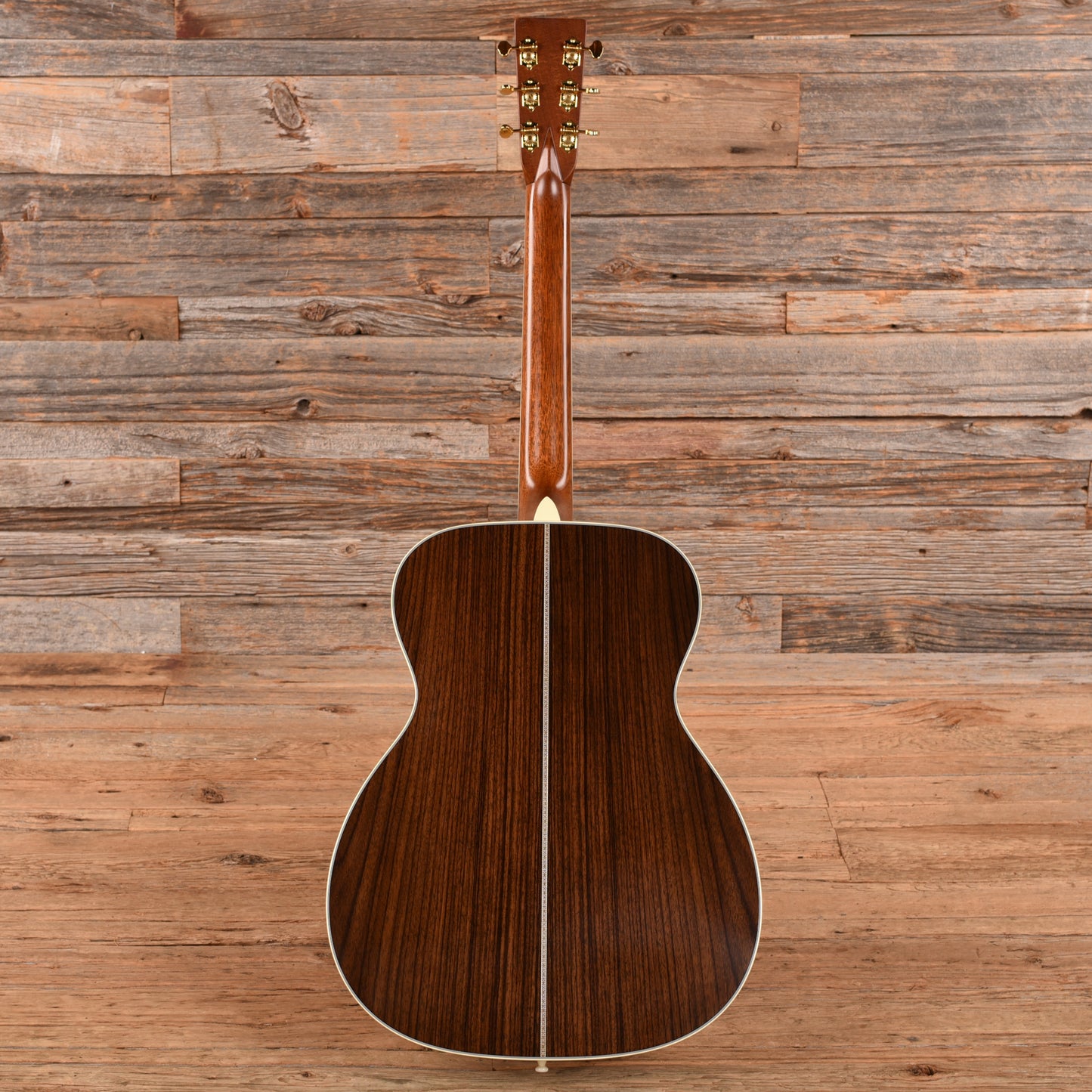 Martin J-40 Natural 2024
