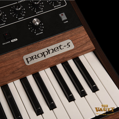 Sequential Prophet-5 Polyphonic Analog Synthesizer