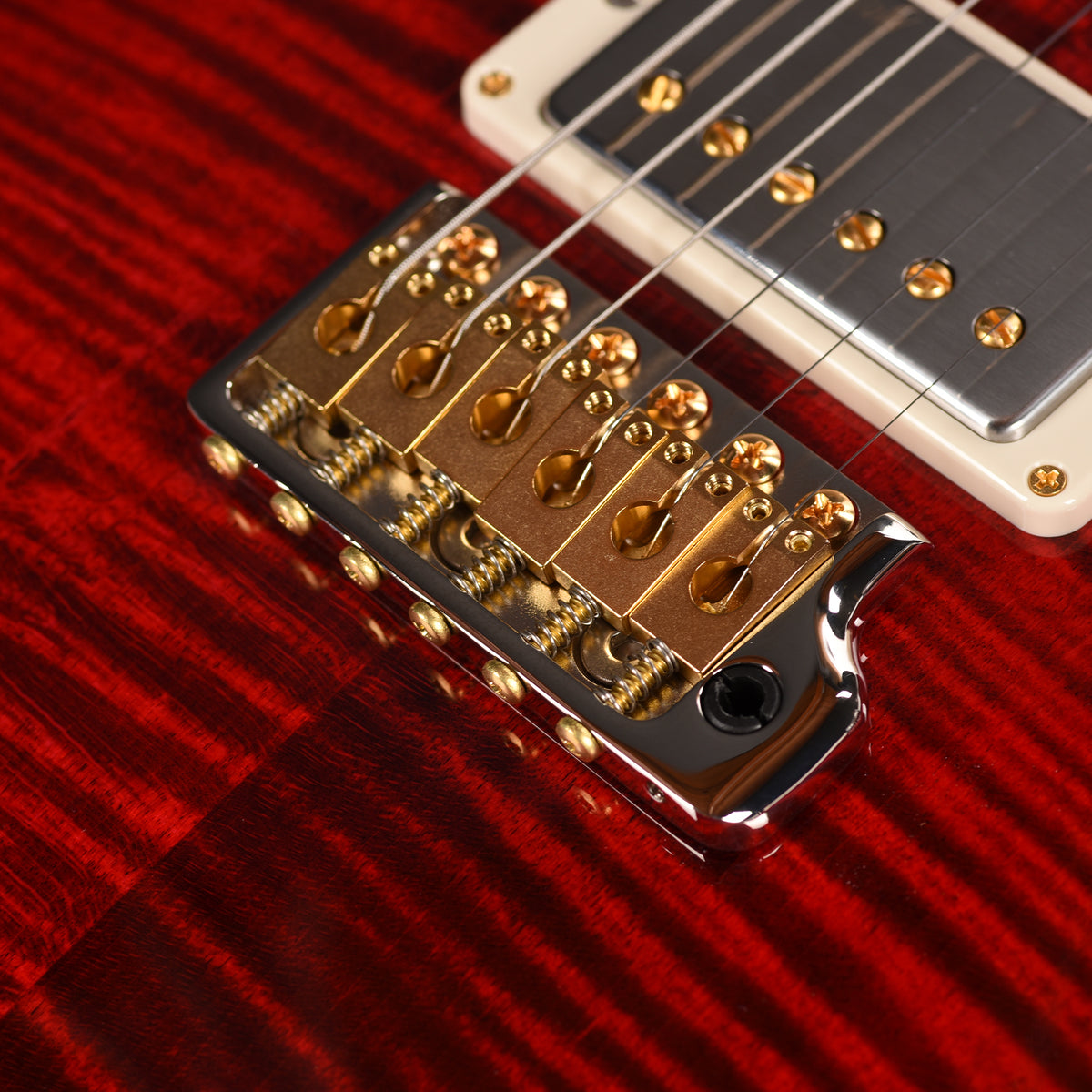 PRS Wood Library McCarty Tremolo Flame 10-Top Red Tiger w/"408" Switching, Natural Back & Stained Neck Electric Guitars