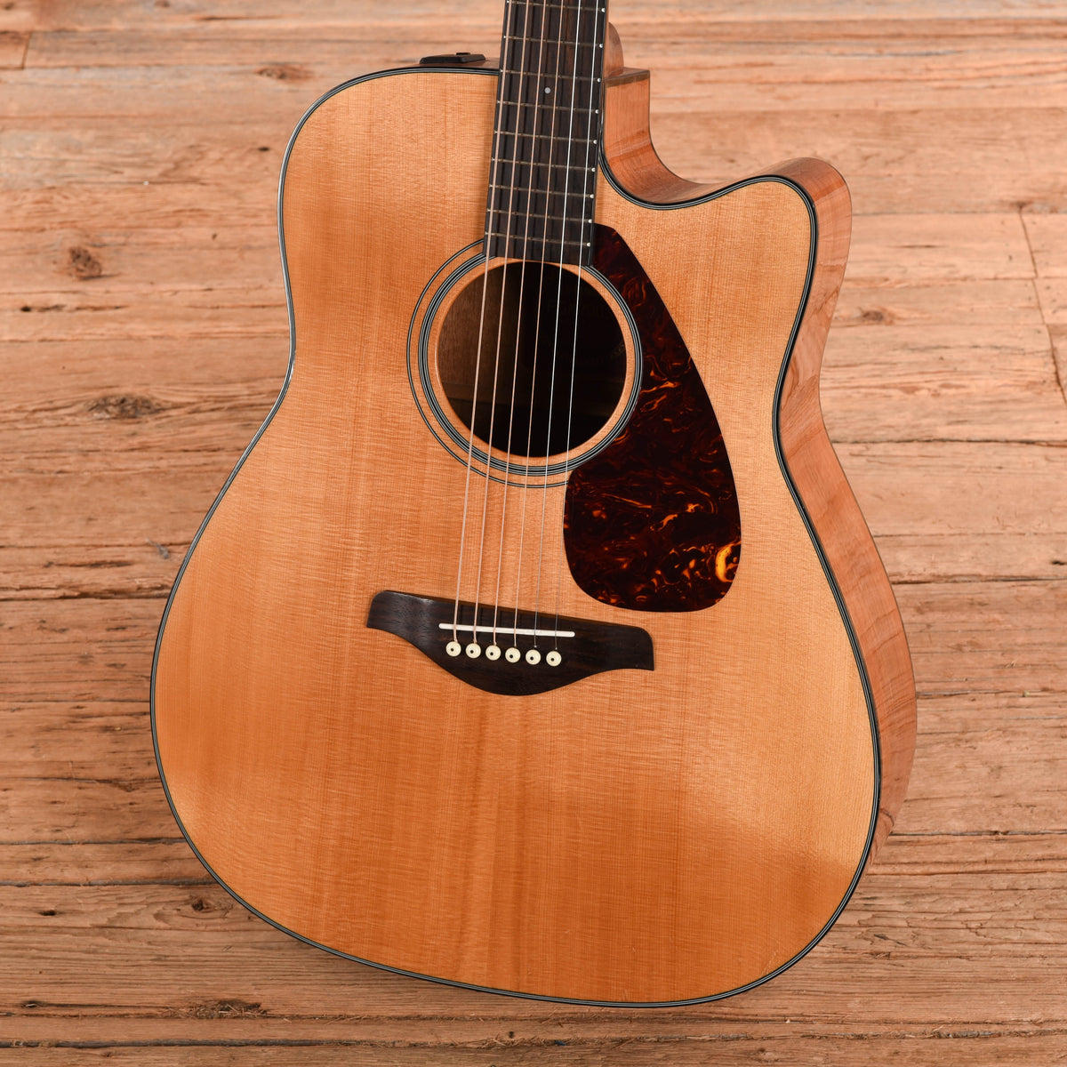 Yamaha FGX700SC Natural