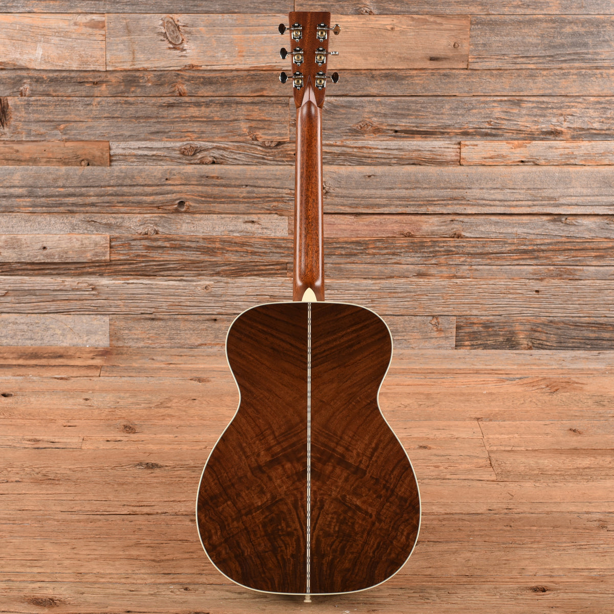 Martin Custom Shop 00-28 Style Grand Concert Sitka Spruce VTS/Wild Grain East Indian Rosewood Natural