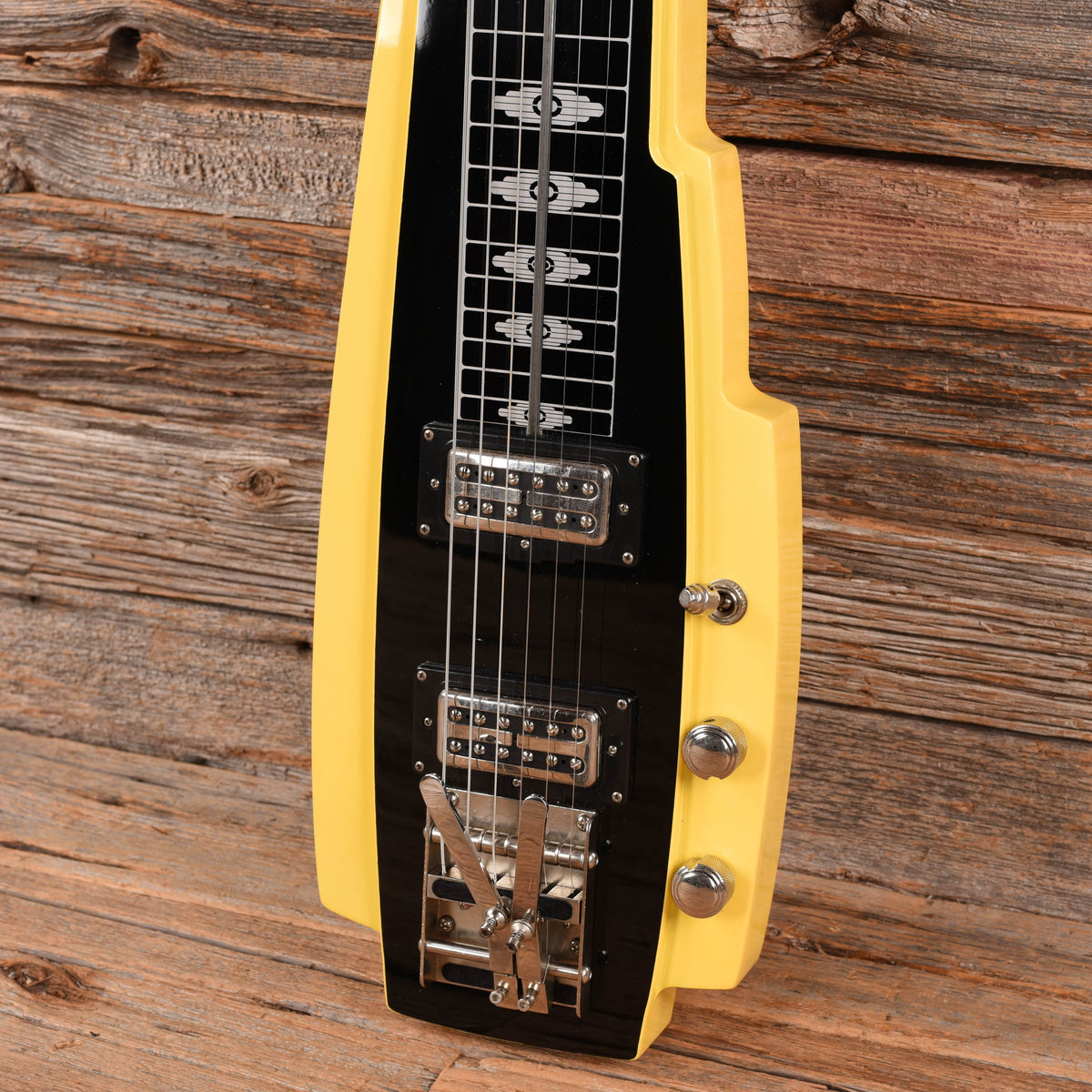 Duesenberg Pomona 6 Lapsteel Yellow Electric Guitars