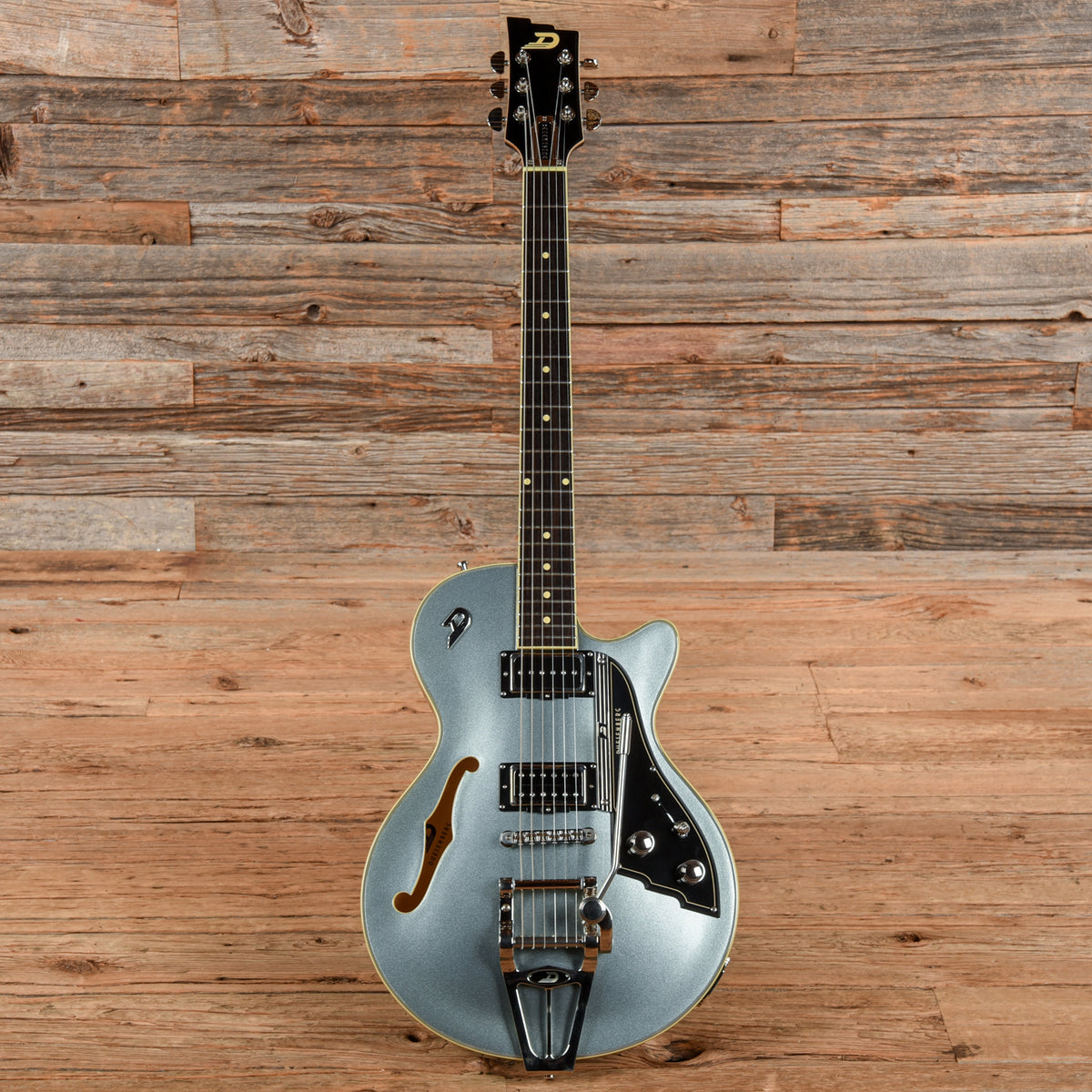 Duesenberg Starplayer TV Avalon Blue Electric Guitars