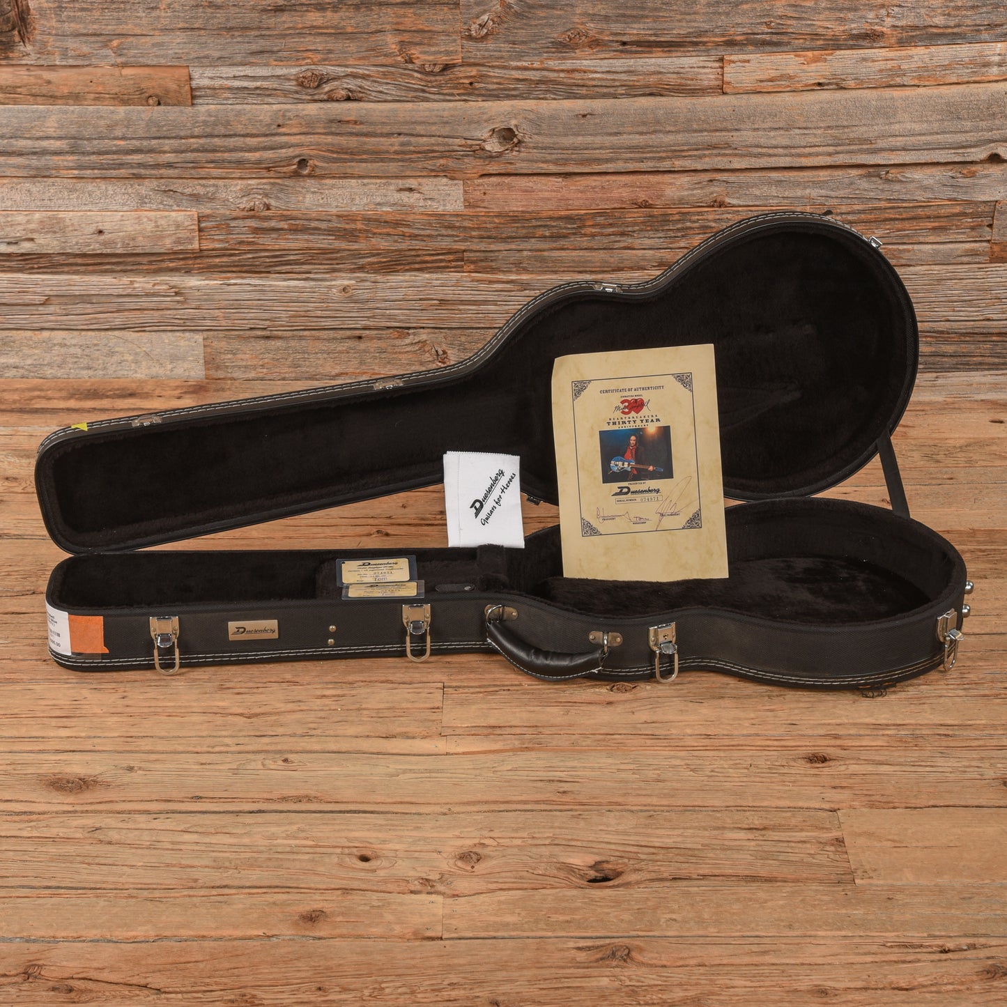 Duesenberg Mike Campbell Heartbreaker Lake Placid Blue Electric Guitars / Semi-Hollow