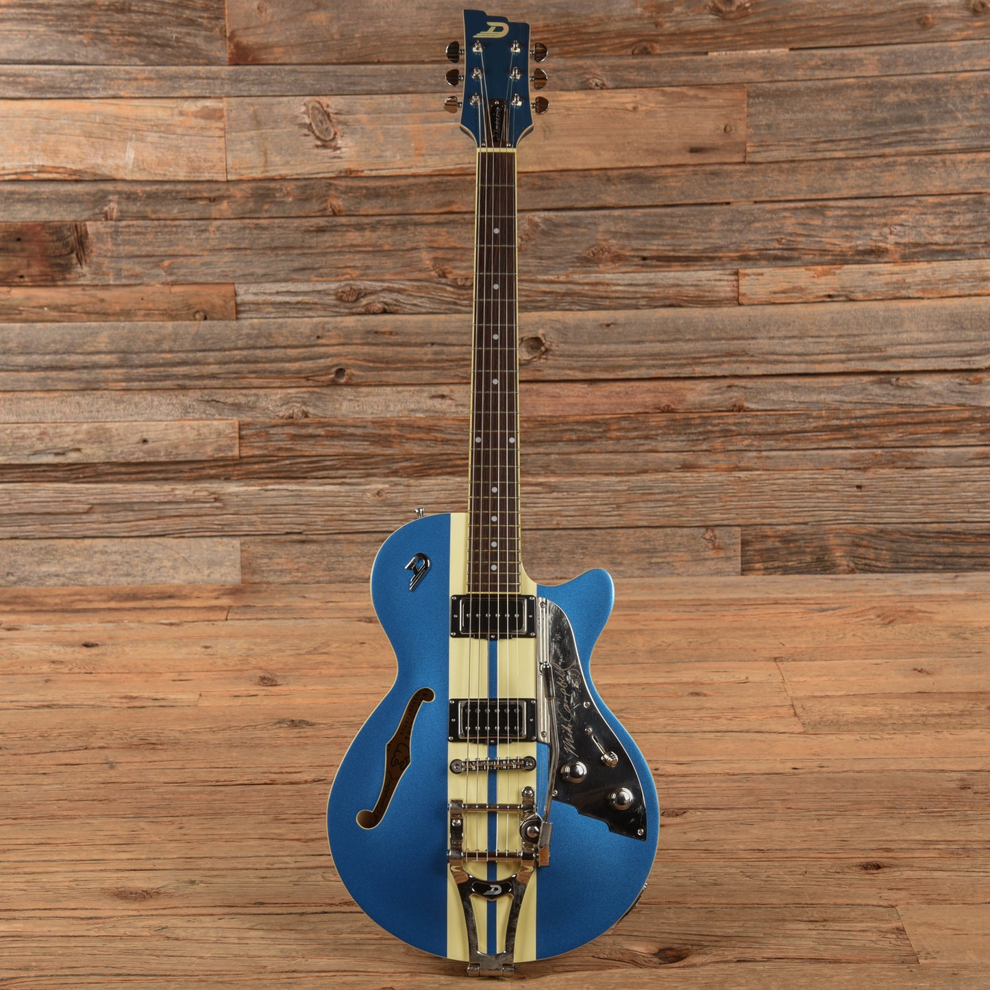 Duesenberg Mike Campbell Heartbreaker Lake Placid Blue Electric Guitars / Semi-Hollow