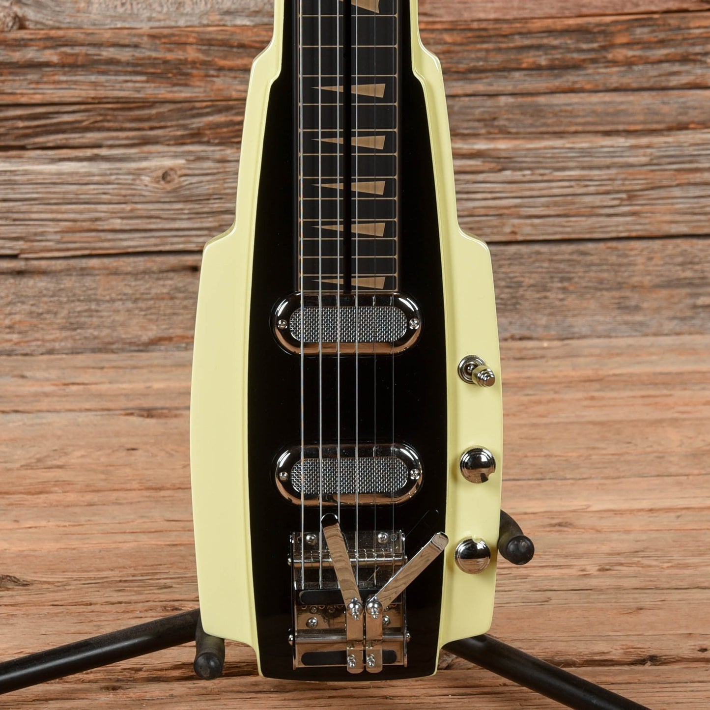 Duesenberg Alamo White Electric Guitars / Solid Body