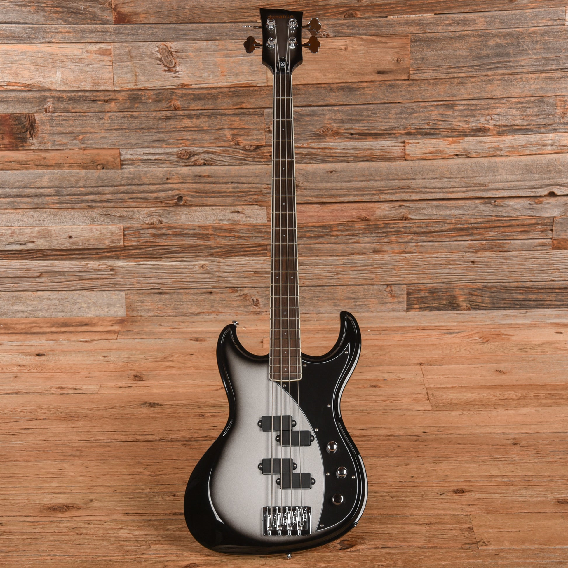 Dunable DE Gnarwhal Bass Silverburst Bass Guitars / 4-String