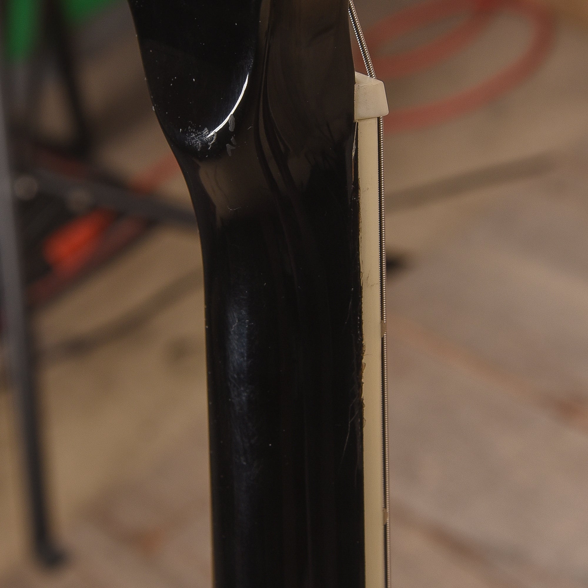 Dunable DE R2 Gloss Black Electric Guitars / Solid Body