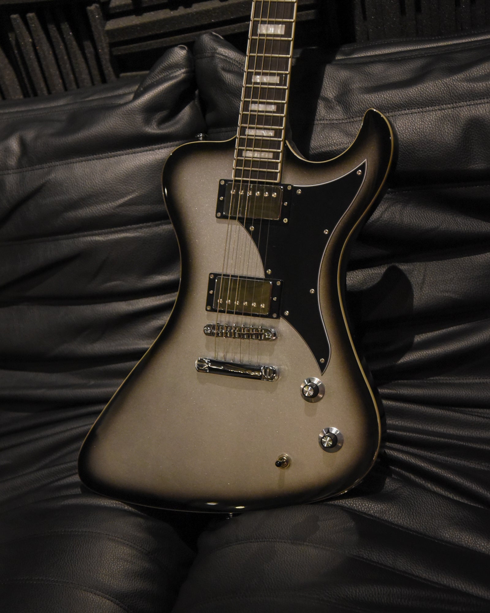 Dunable DE R2V2 Silverburst Electric Guitars / Solid Body
