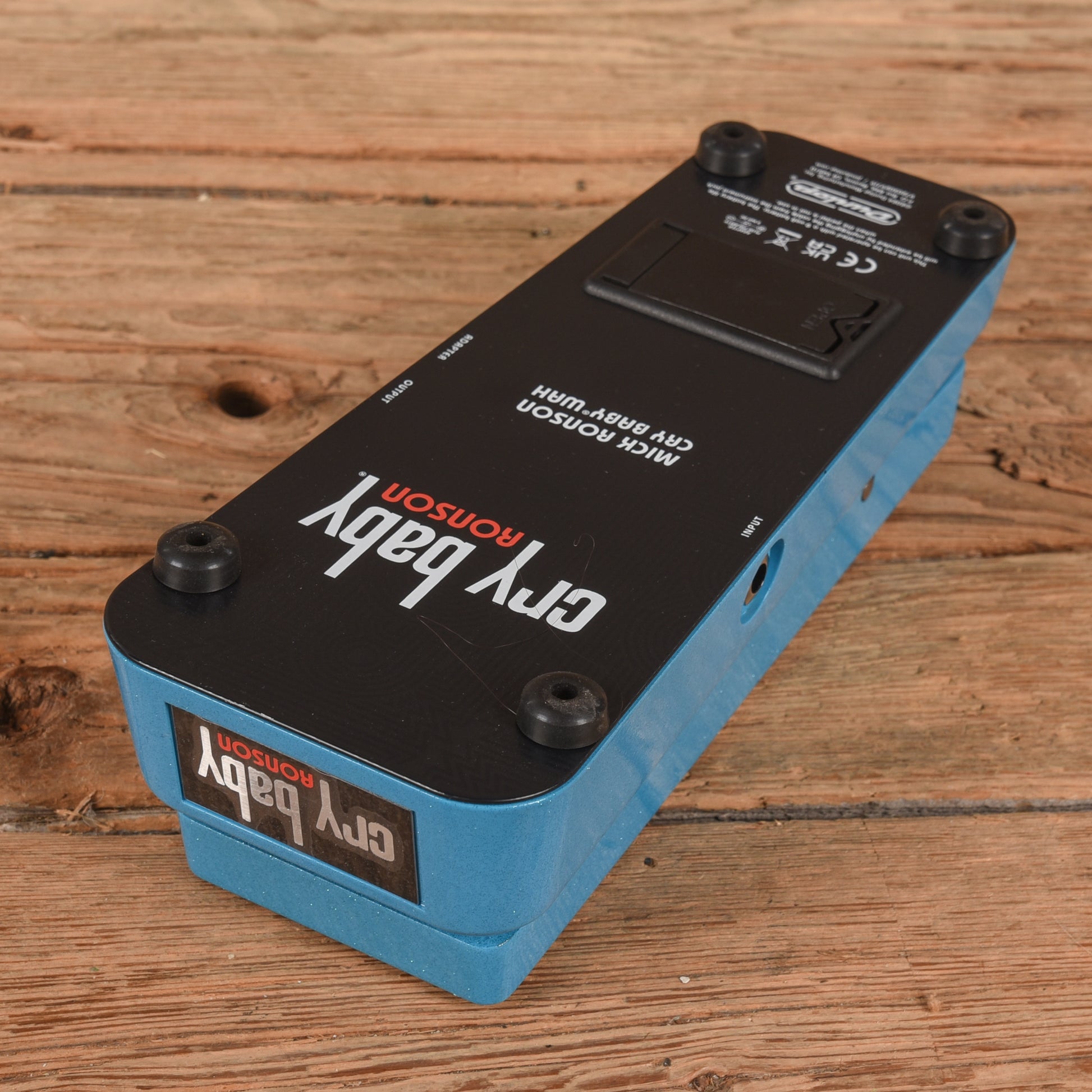 mick ronson gear Dunlop MR95LTD Mick Ronson Signature Cry Baby Wah – Chicago Music Exchange