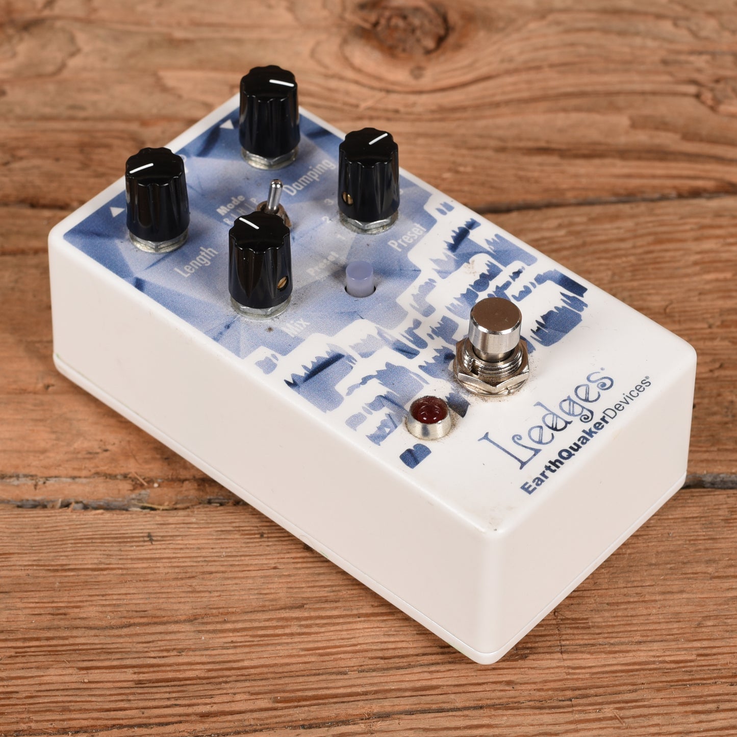 Earthquaker Devices Ledges Effect Pedals