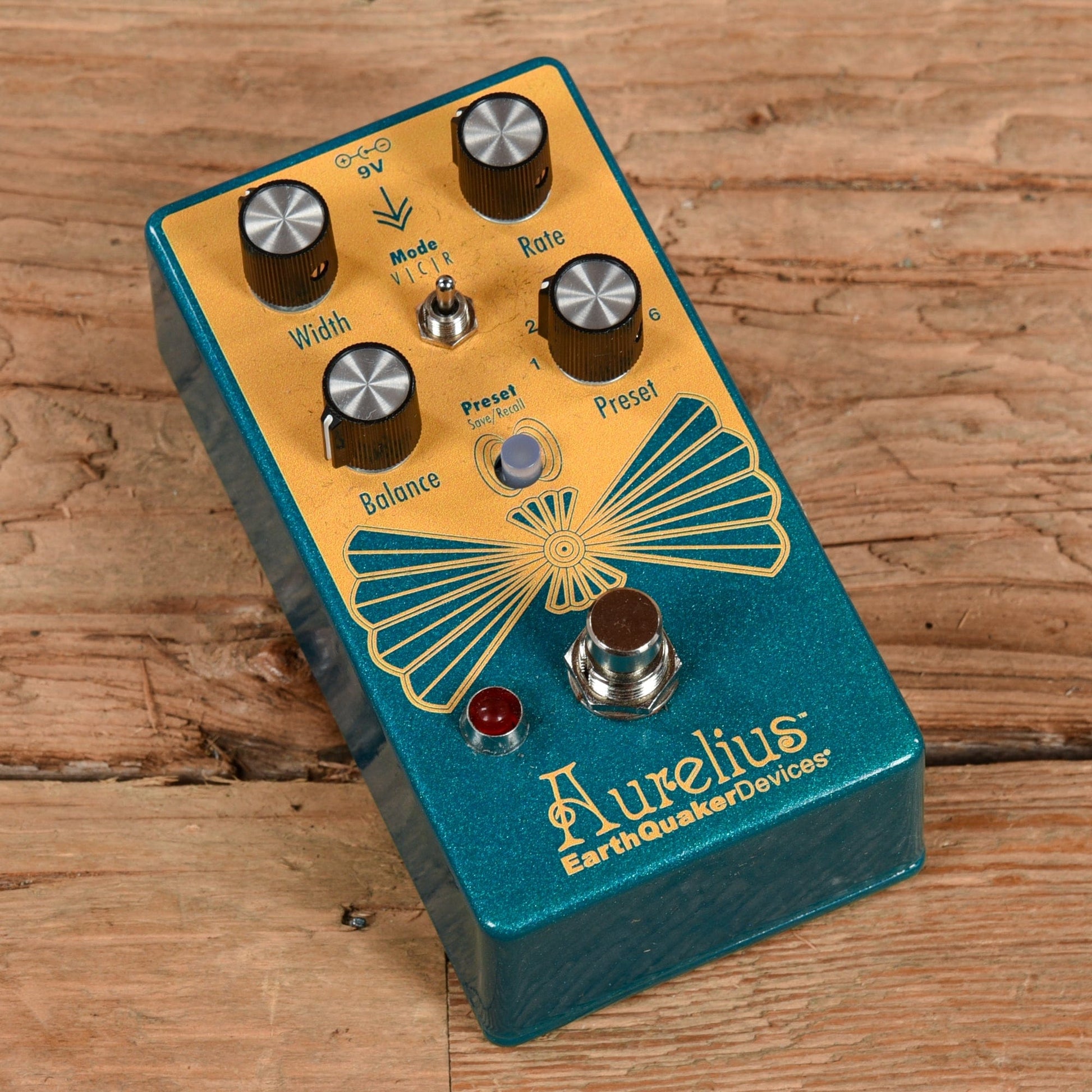 Earthquaker Devices Aurelius Tri-Voice Chorus Effects and Pedals / Chorus and Vibrato