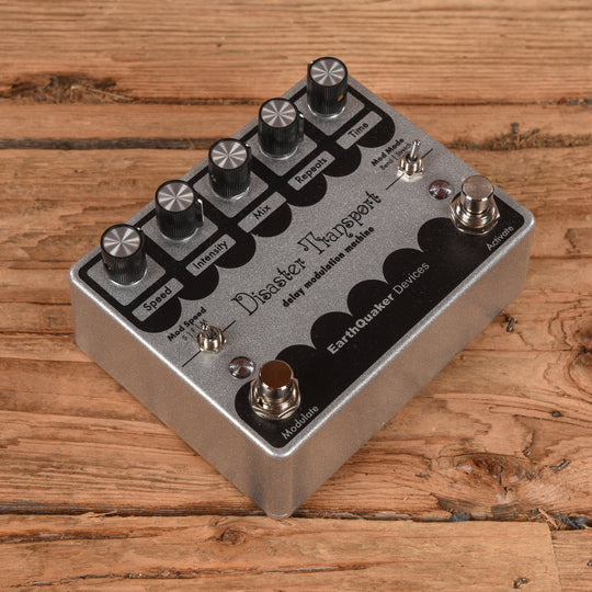 Earthquaker Devices Disaster Transport Delay Modulation Machine Legacy Reissue Effects and Pedals / Delay