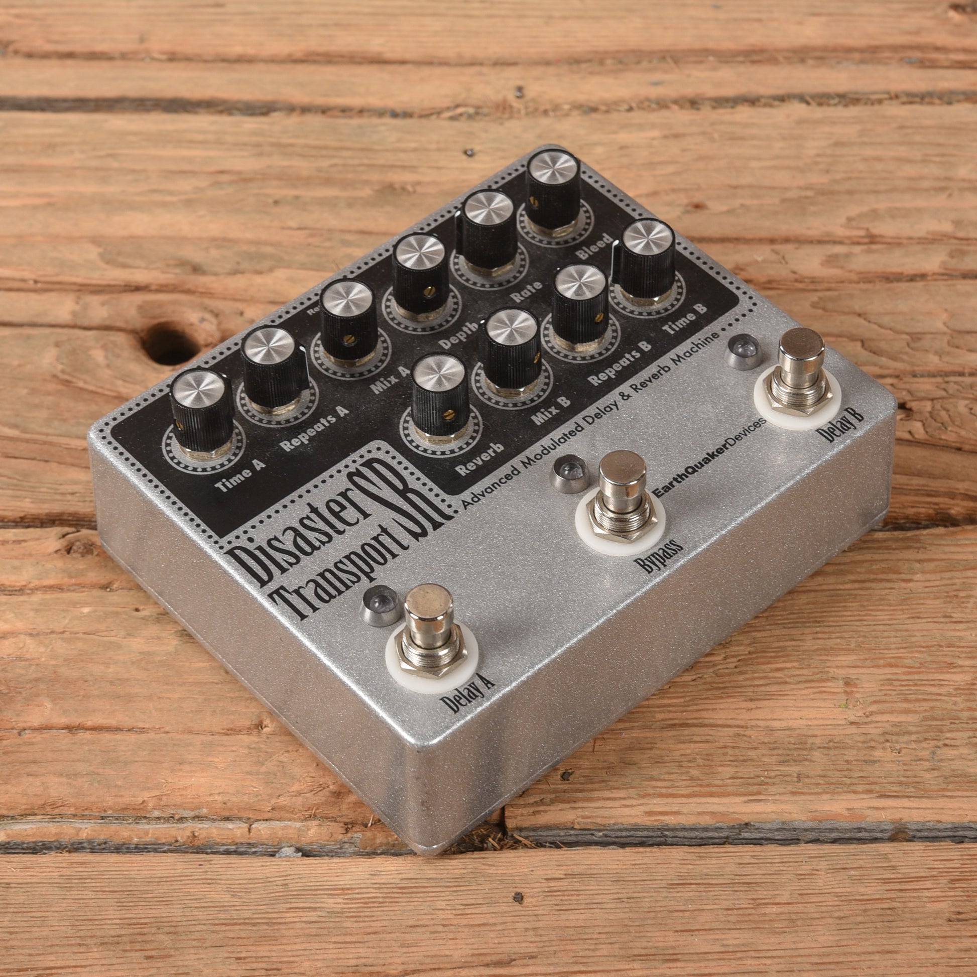 Earthquaker Devices Disaster Transport SR Advanced Modulated Delay & Reverb Machine Effects and Pedals / Delay