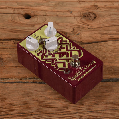 Earthquaker Devices Spatial Delivery Effects and Pedals / Delay
