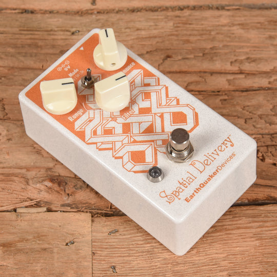 Earthquaker Devices Spatial Delivery Sample & Hold Envelope Filter V2 Effects and Pedals / Distortion