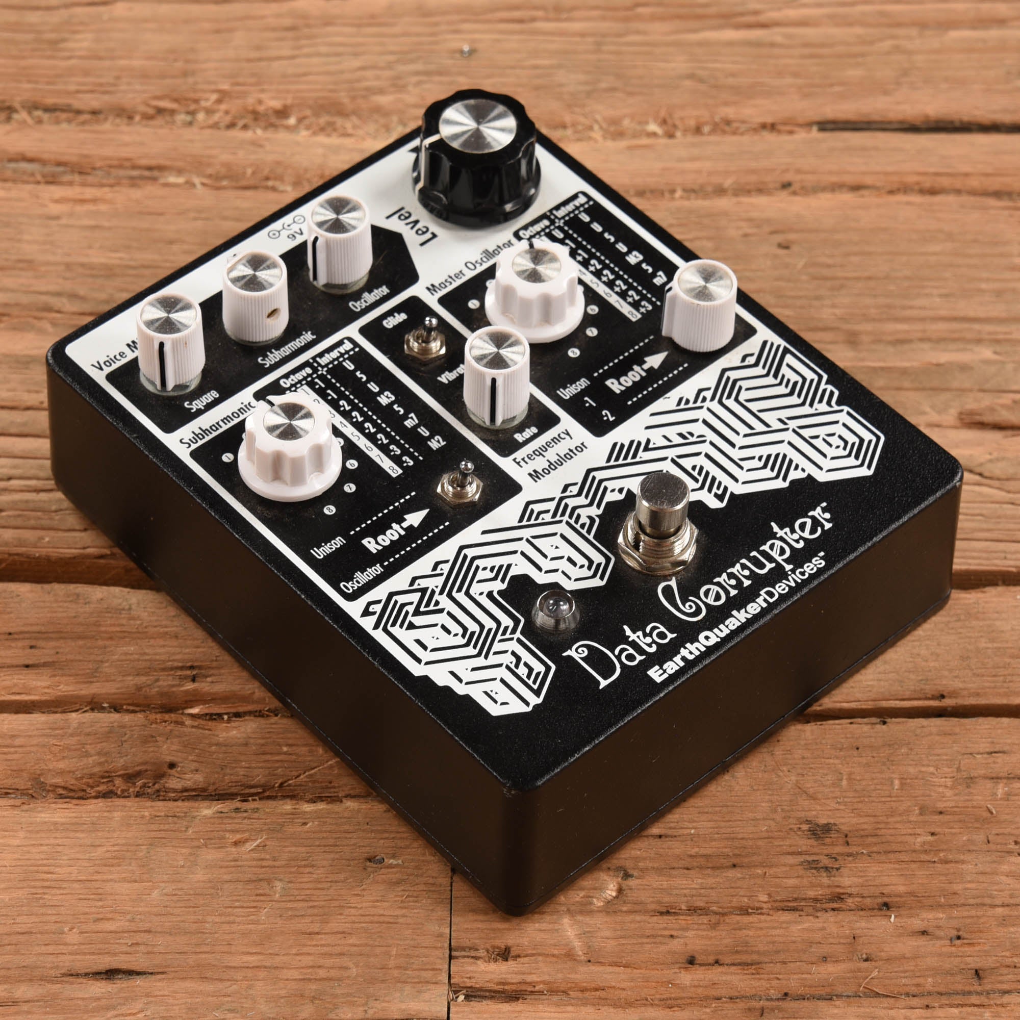 Earthquaker Devices Data Corrupter Modulated Monophonic Harmonizing PPL Effects and Pedals / Fuzz