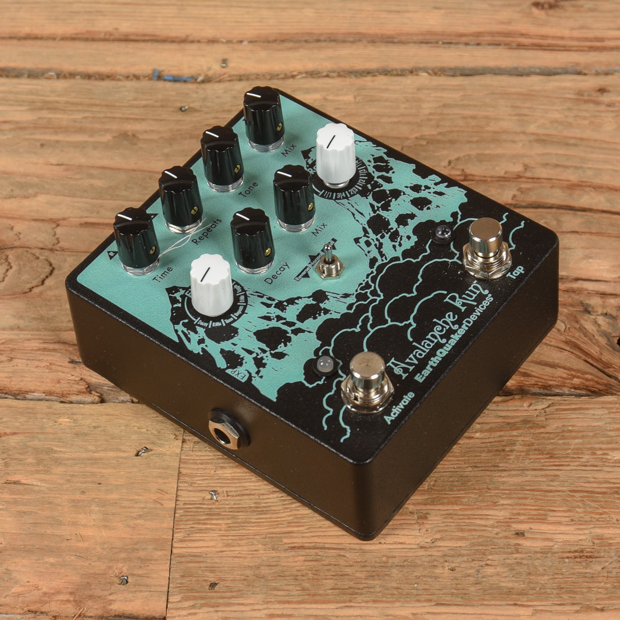 Earthquaker Devices Avalanche Run Stereo Reverb & Delay with Tap Tempo V2 Effects and Pedals / Reverb