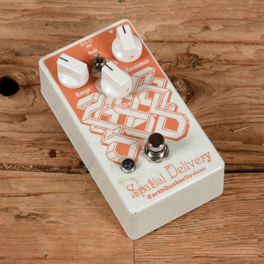 Earthquaker Devices Spatial Delivery Effects and Pedals / Wahs and Filters