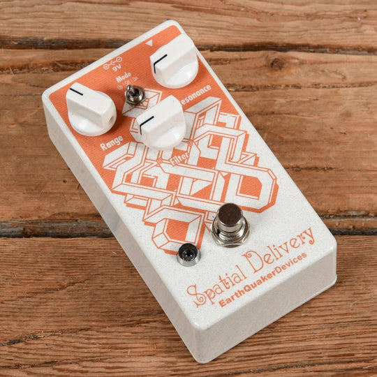 Earthquaker Devices Spatial Delivery Effects and Pedals / Wahs and Filters