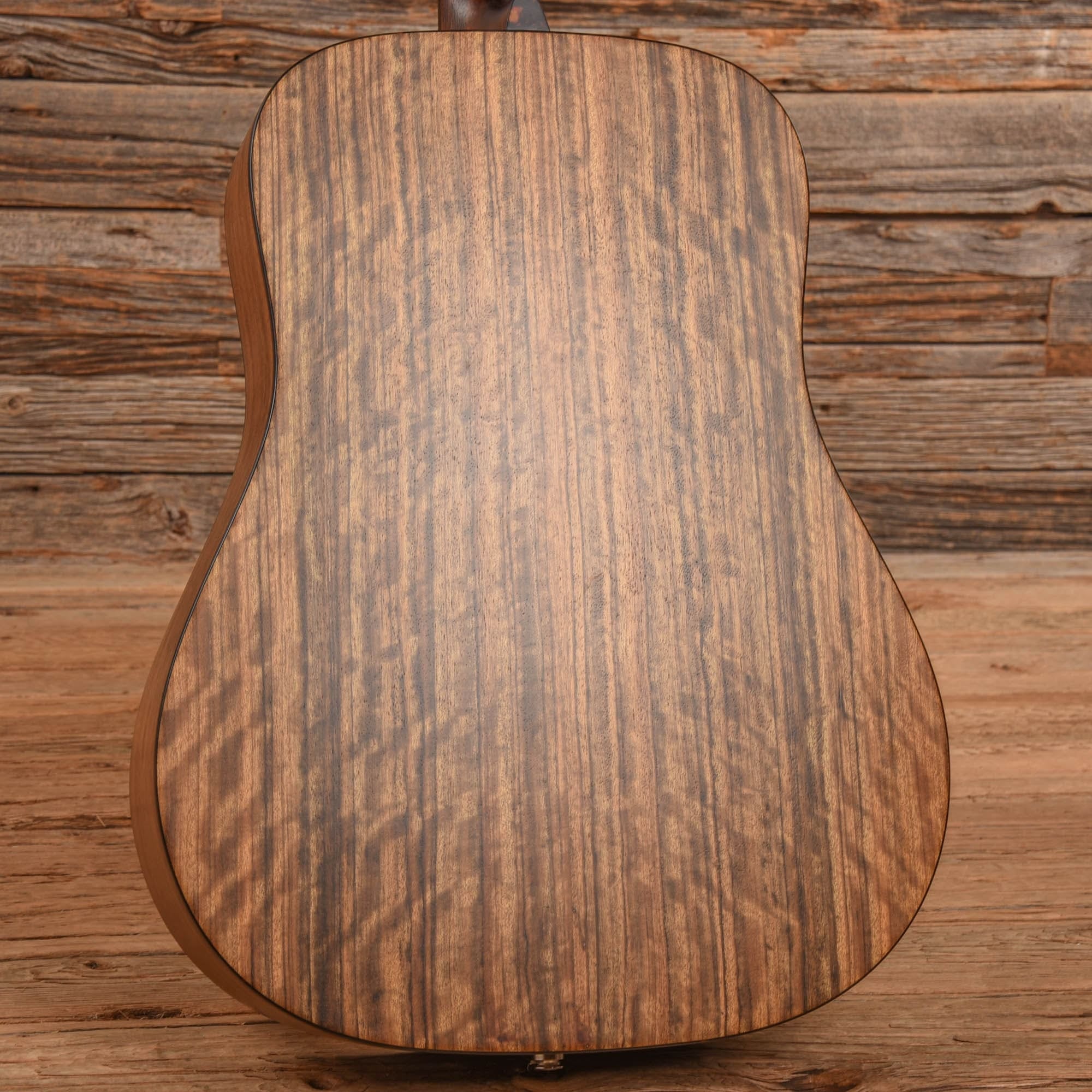 Eastman E3DE Sitka/Ovangkol Natural w/Pickup Acoustic Guitars / Dreadnought