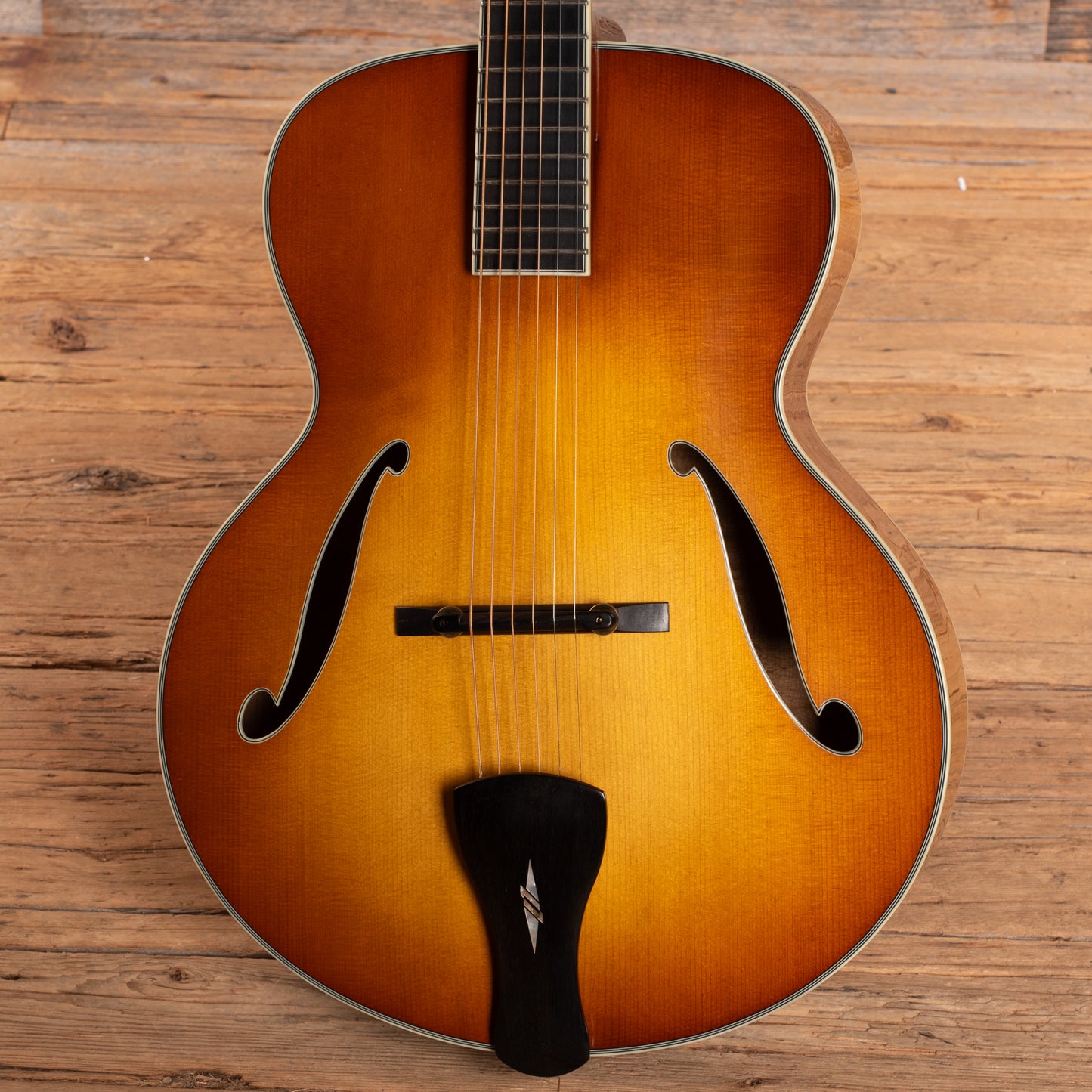Eastman AR805 Sunburst 2025 Acoustic Guitars