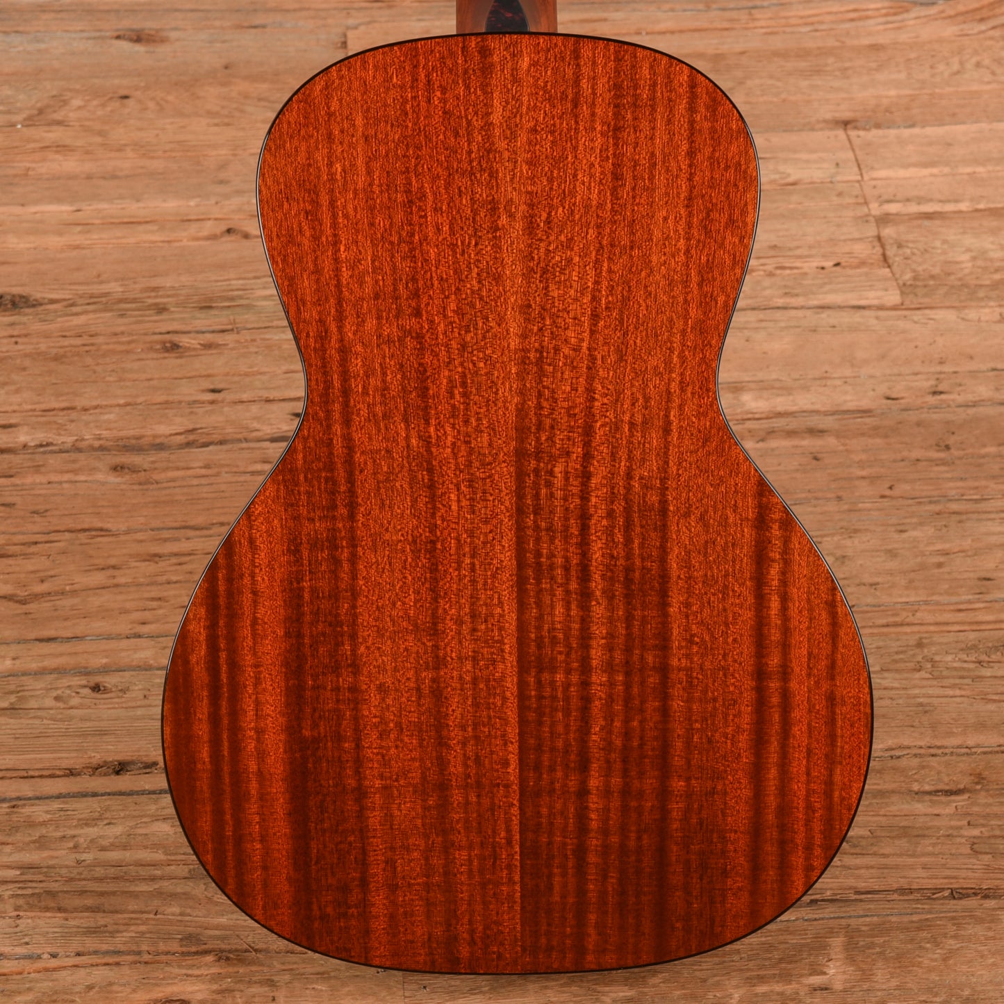 Eastman E1OOSS-SB Deluxe Sunburst 2025 Acoustic Guitars