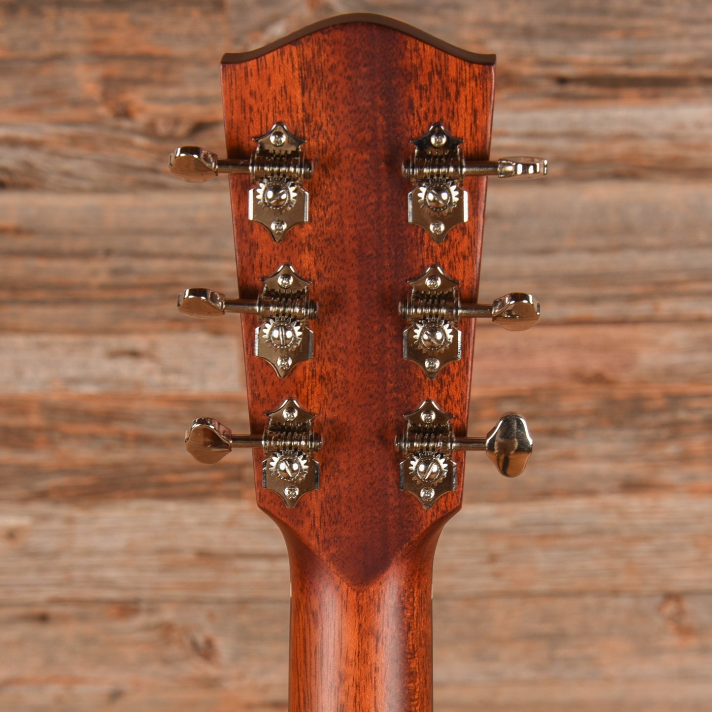 Eastman E1OOSS-SB Deluxe Sunburst 2025 Acoustic Guitars