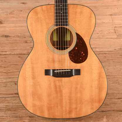 Eastman E6 OM Orchestra Natural Acoustic Guitars