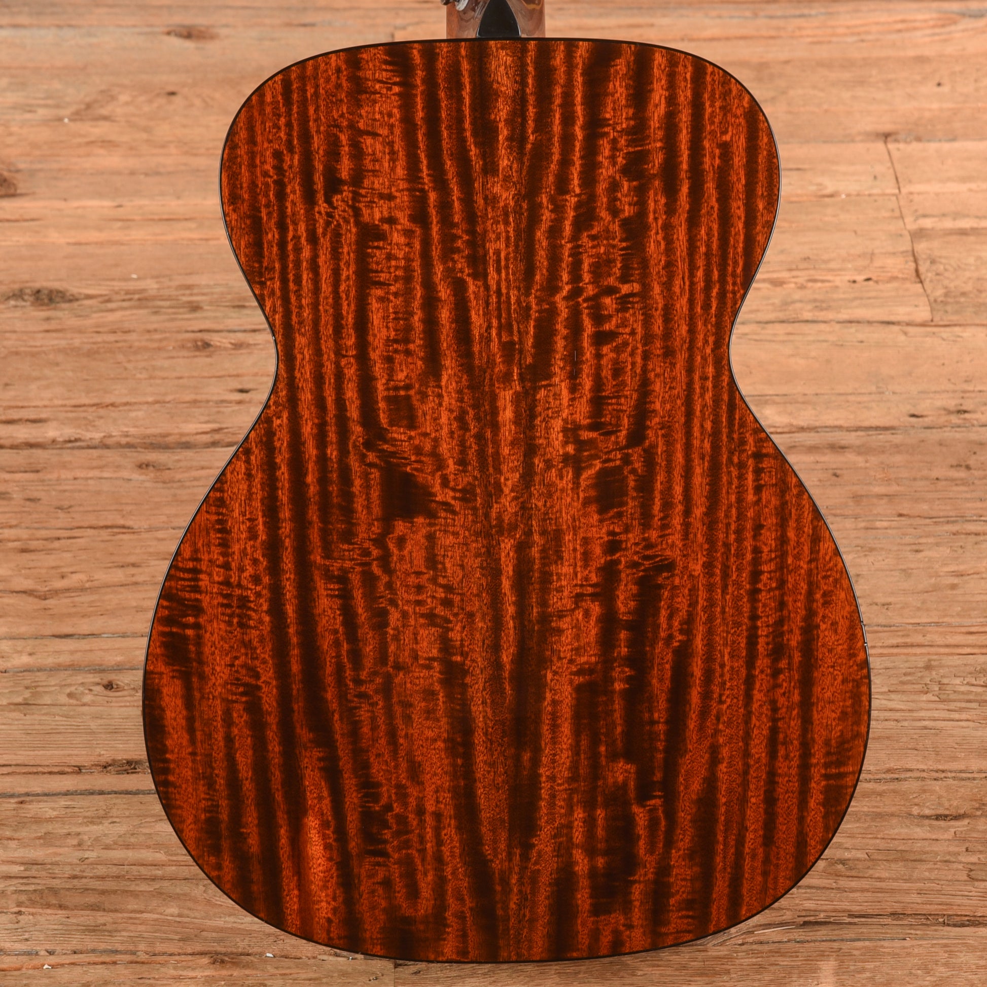 Eastman E6 OM Orchestra Natural Acoustic Guitars