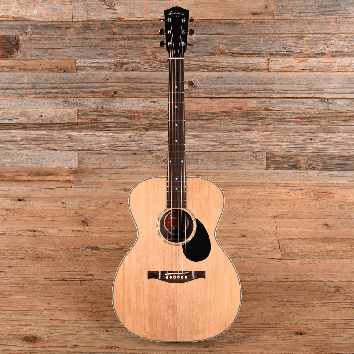 Eastman PCH2-OM Natural Acoustic Guitars
