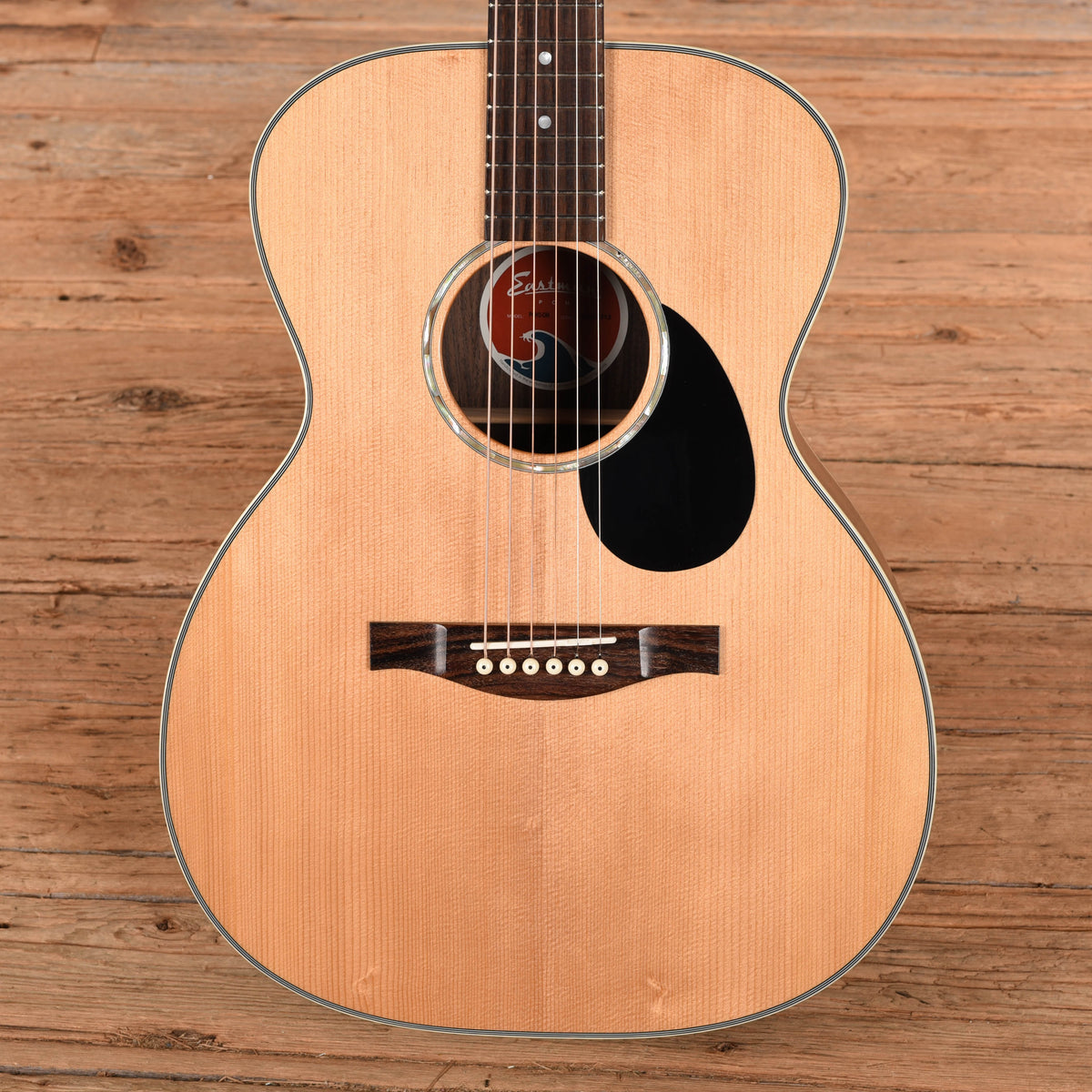 Eastman PCH2-OM Natural Acoustic Guitars