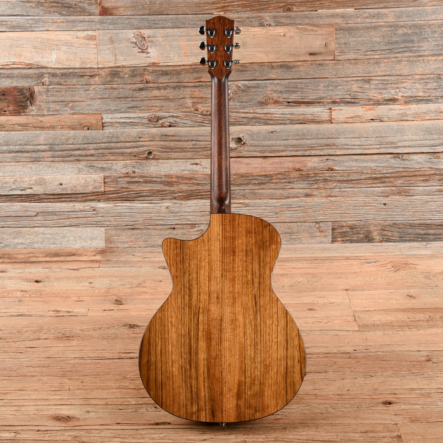 Eastman AC222CE-DLX Sunburst Acoustic Guitars / OM and Auditorium