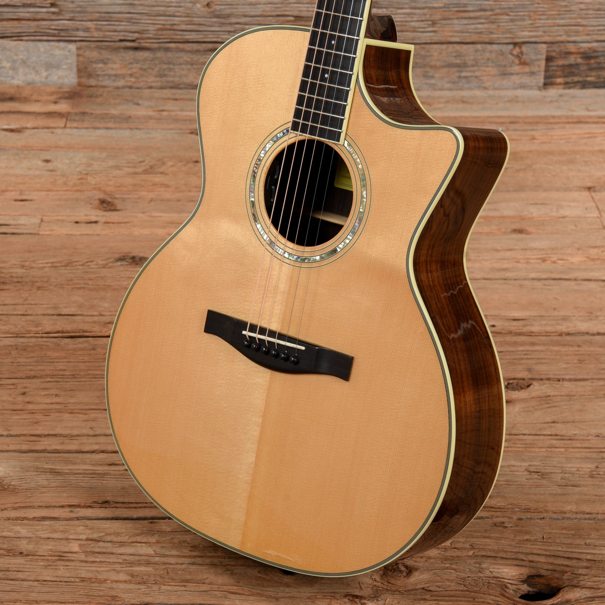 Eastman AC422CE Natural Acoustic Guitars / OM and Auditorium
