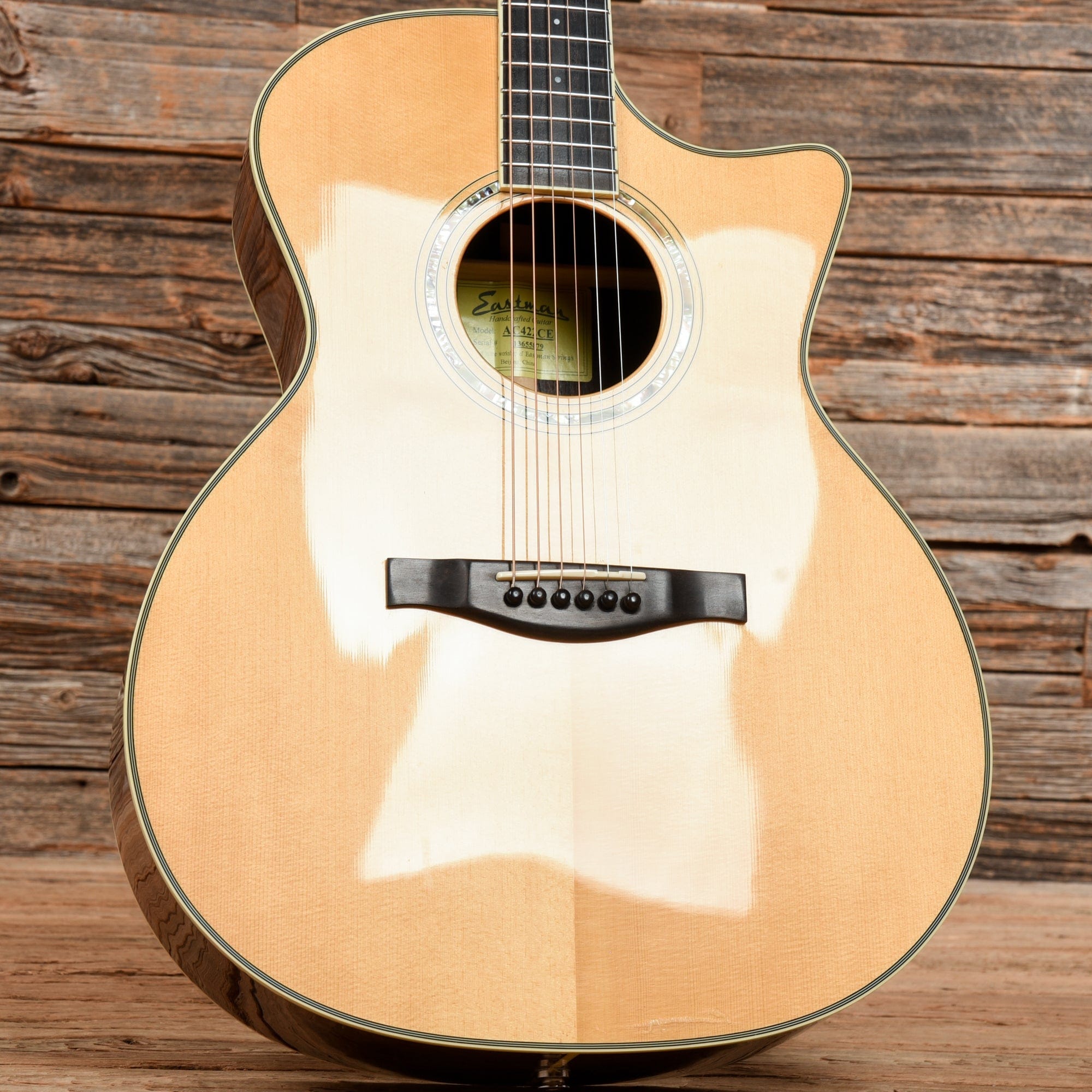 Eastman AC422CE Natural Acoustic Guitars / OM and Auditorium