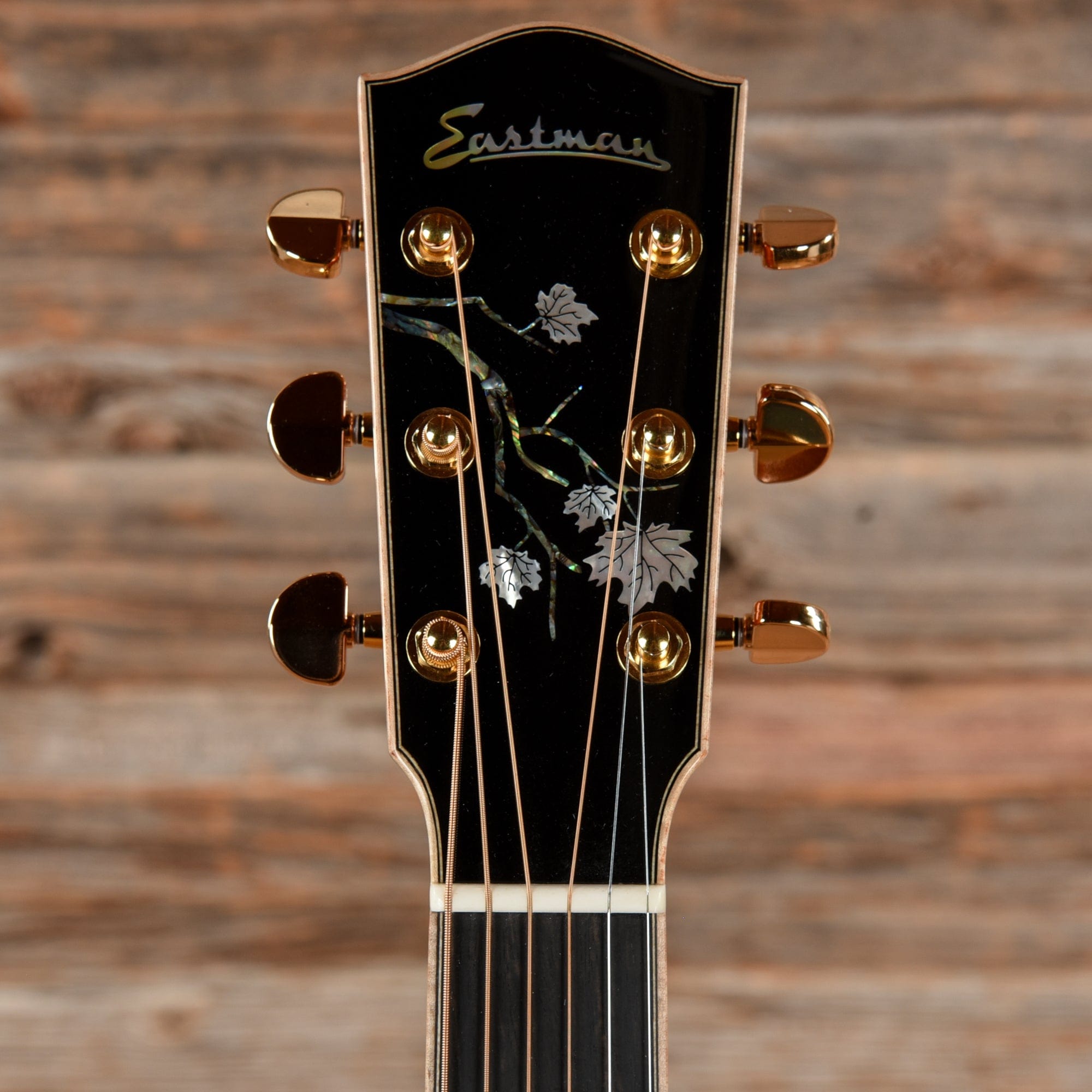Eastman AC622CE Deluxe Grand Auditorium Sitka/Maple Natural w/LR Baggs Element EAS VTC Acoustic Guitars / OM and Auditorium