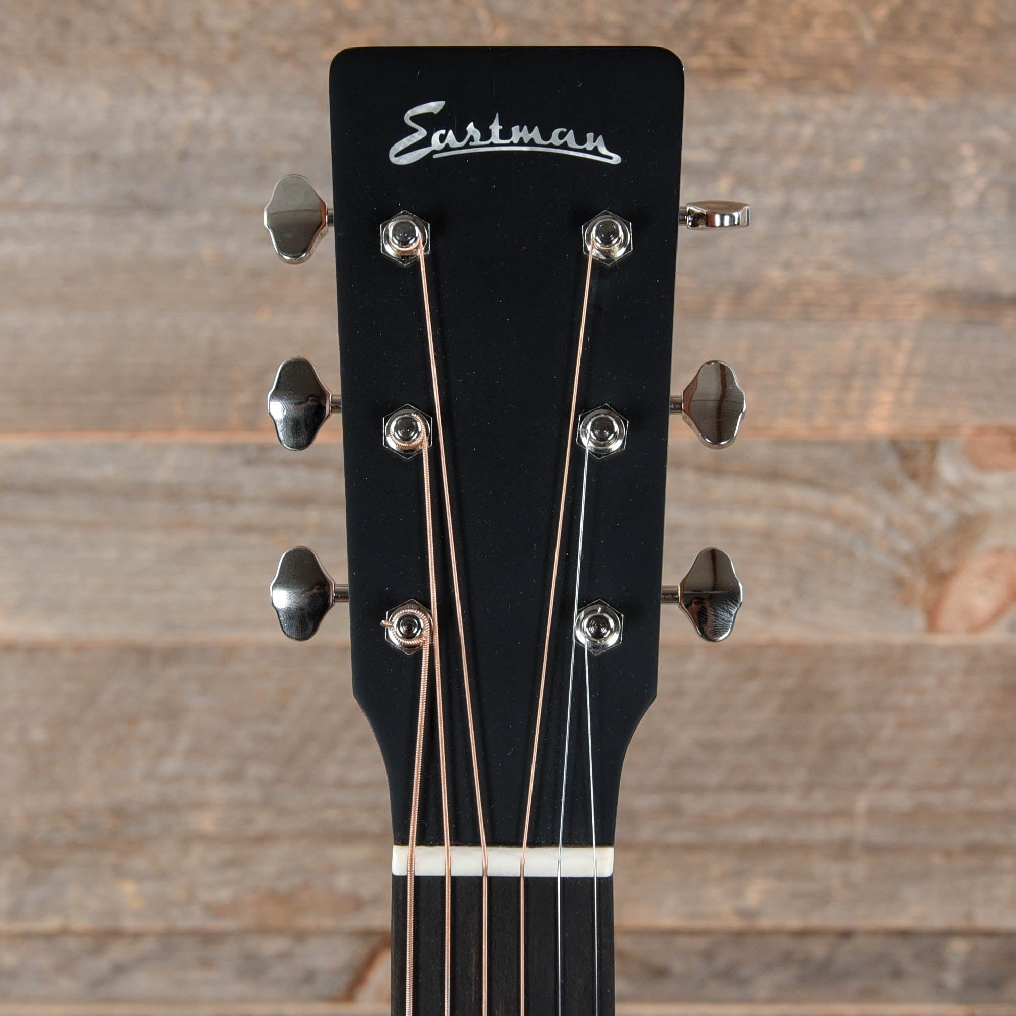 Eastman E1OM Spruce/Sapele OM Natural Acoustic Guitars / OM and Auditorium