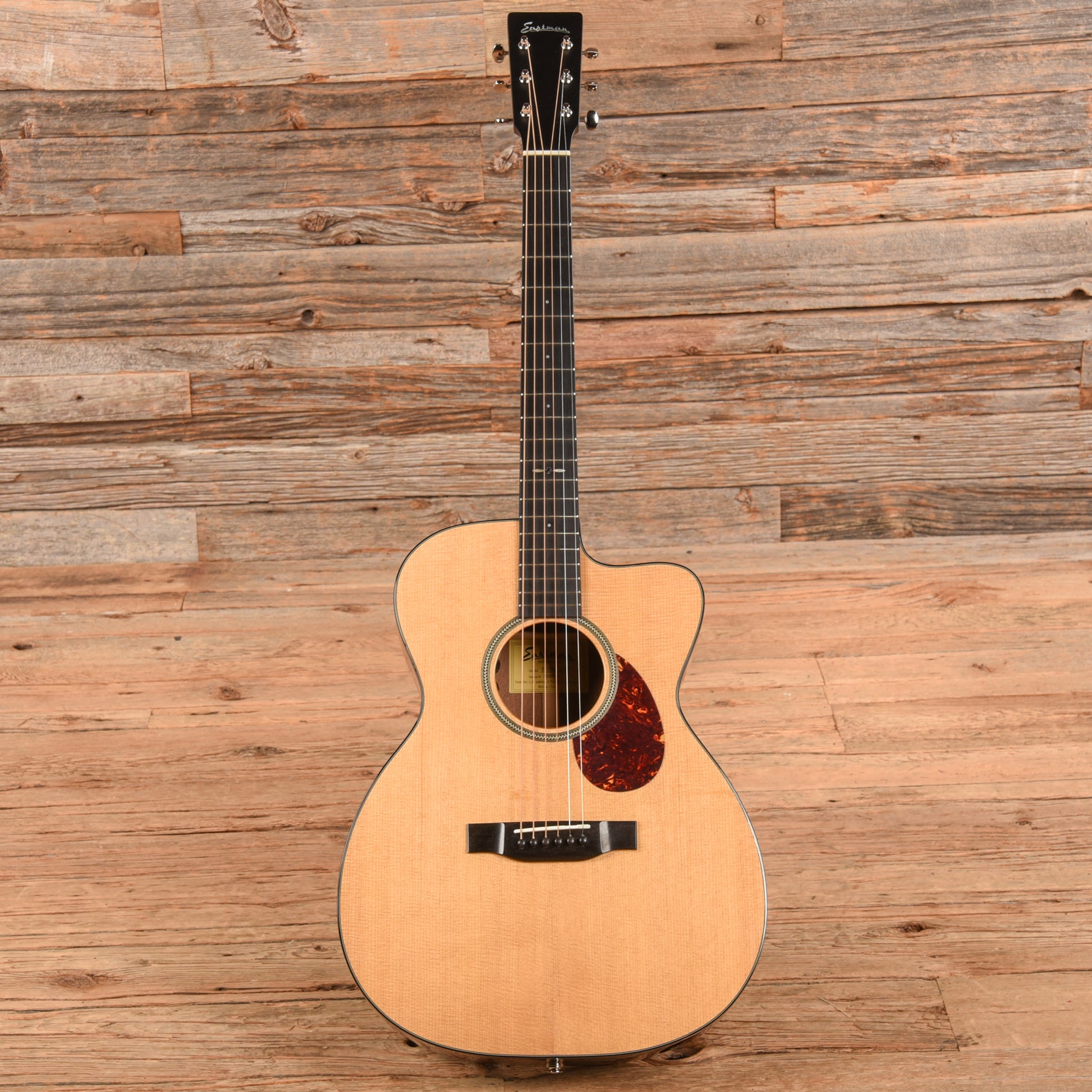 Eastman E1OMCE-Special Natural Acoustic Guitars / OM and Auditorium
