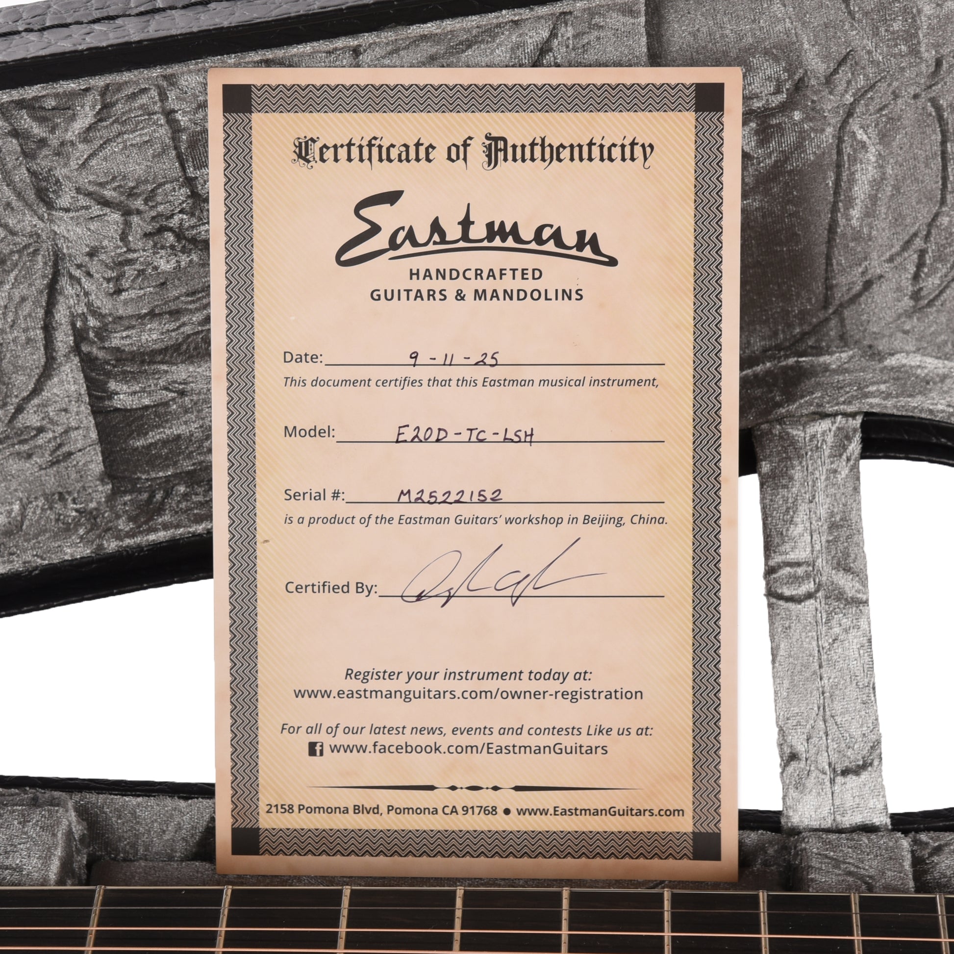 Eastman E20 Large Soundhole Dreadnought Thermo Cured Adirondack Acoustic Guitars / OM and Auditorium