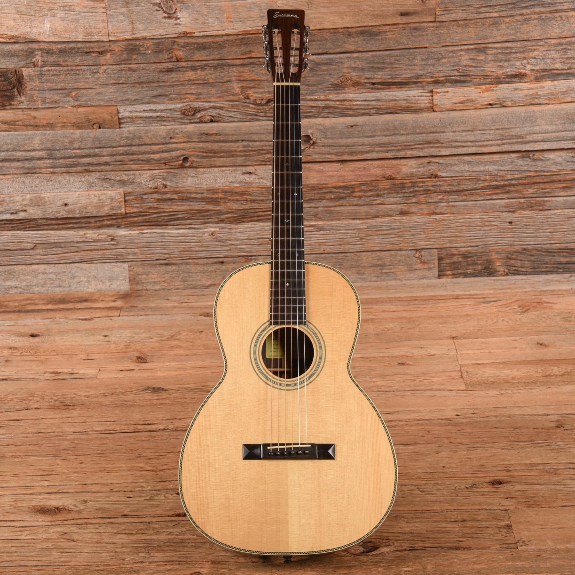 Eastman E20OO Natural Acoustic Guitars / OM and Auditorium