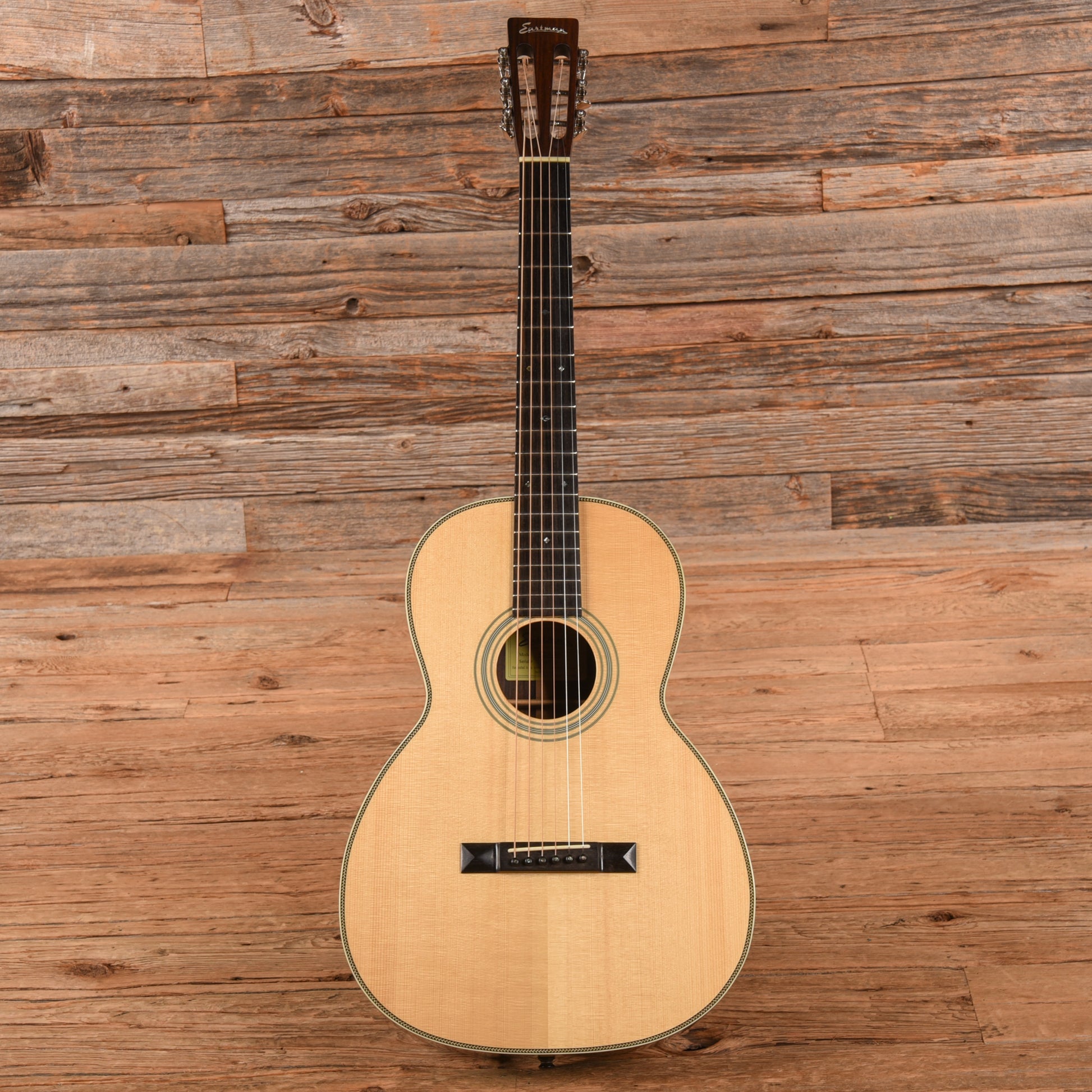 Eastman E20OO Natural Acoustic Guitars / OM and Auditorium