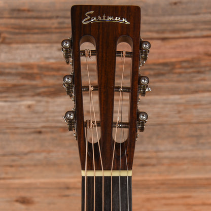 Eastman E20OO Natural Acoustic Guitars / OM and Auditorium