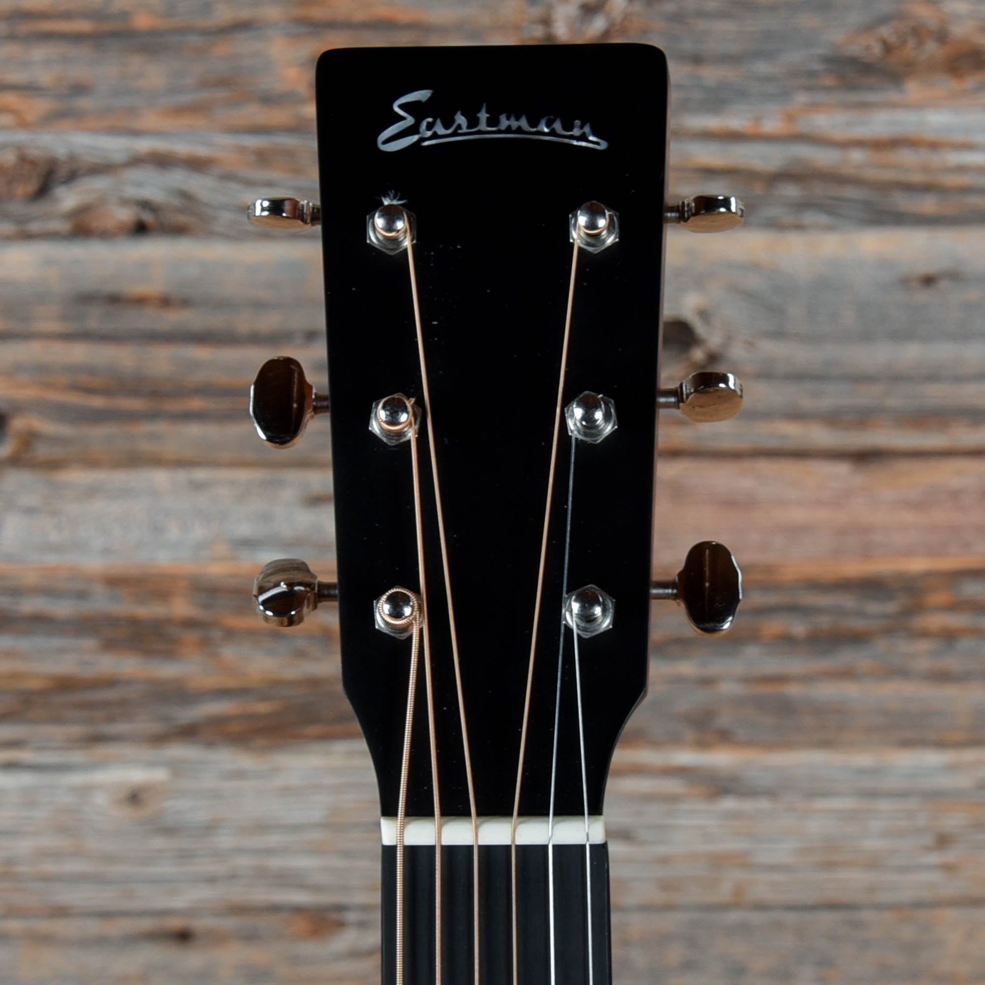 Eastman E2OM Natural Acoustic Guitars / OM and Auditorium
