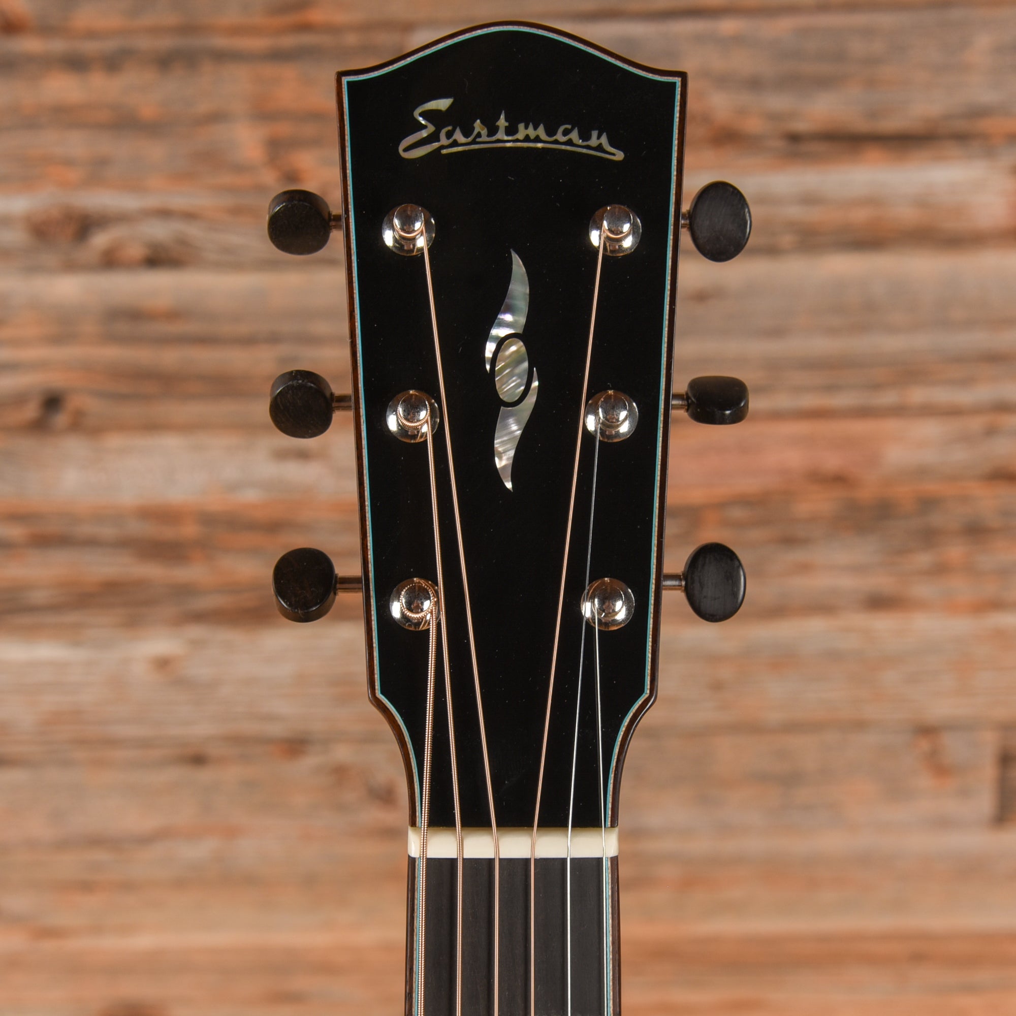 Eastman L-OO SS-QS Natural Acoustic Guitars / OM and Auditorium