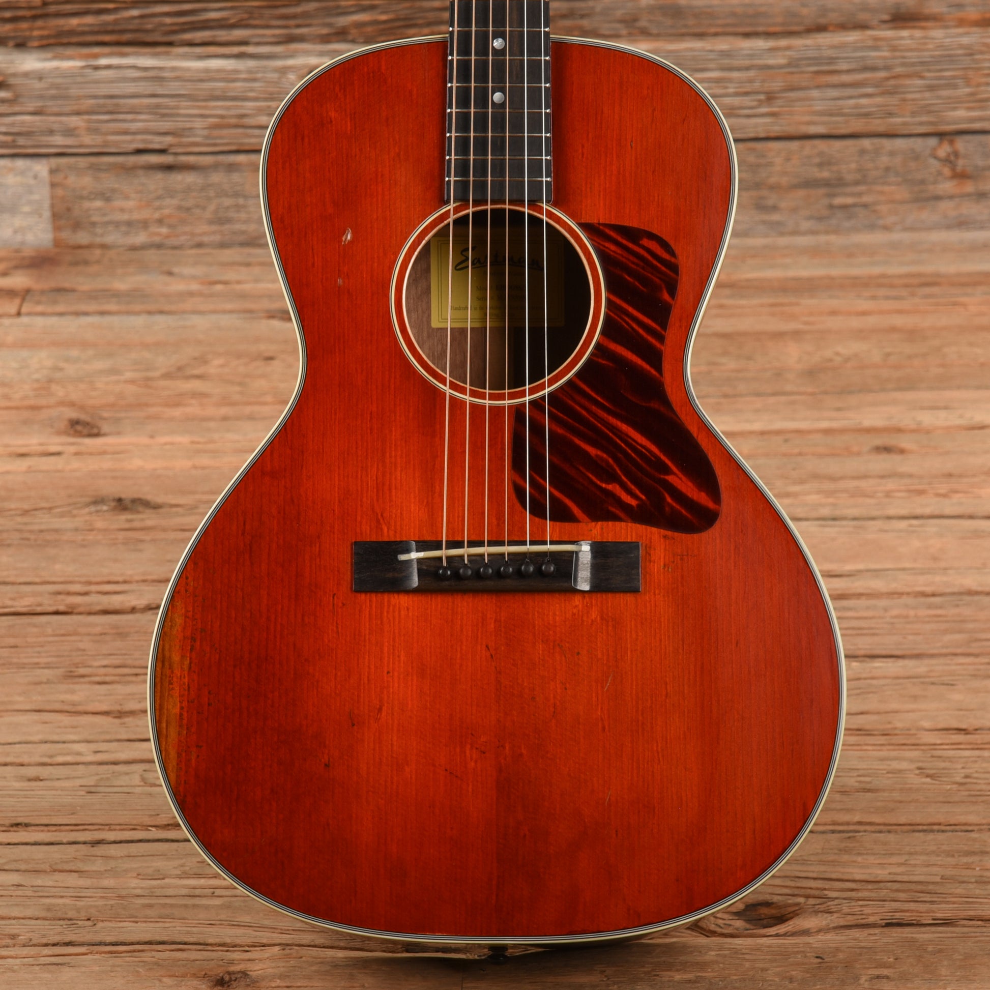 Eastman E10OOSS/V Sunburst Acoustic Guitars / Parlor