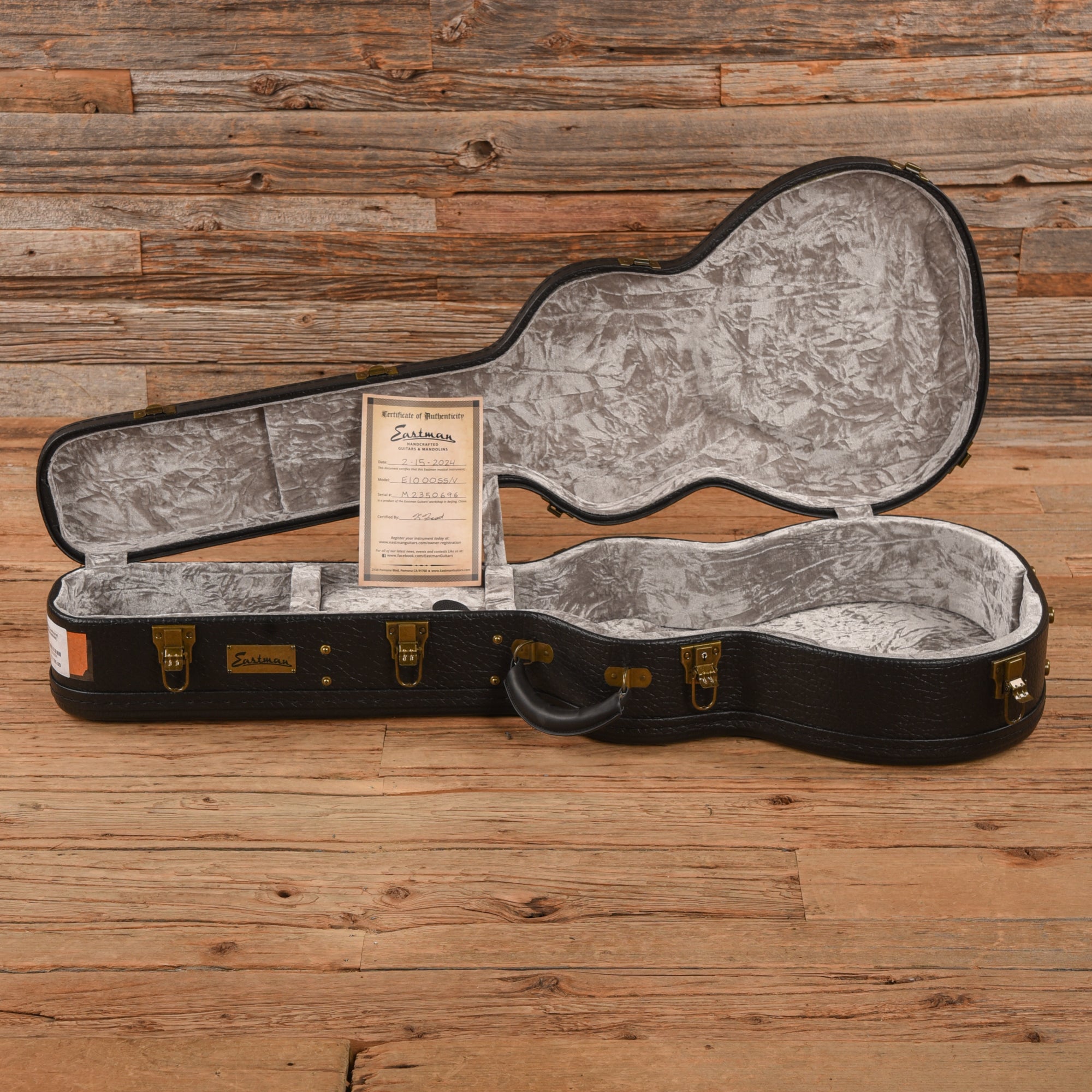 Eastman E10OOSS/V Sunburst Acoustic Guitars / Parlor