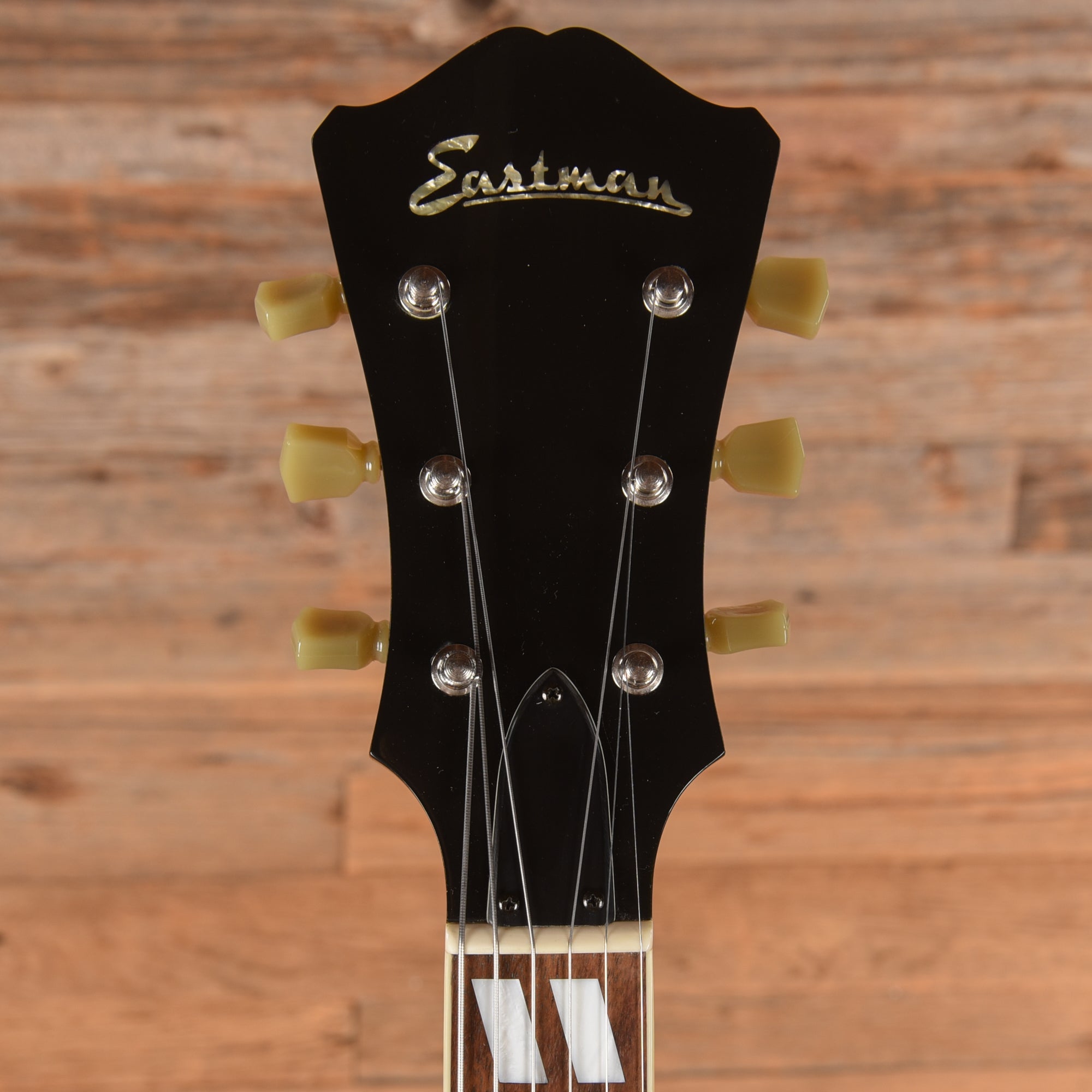 Eastman AR371CE Sunburst Electric Guitars