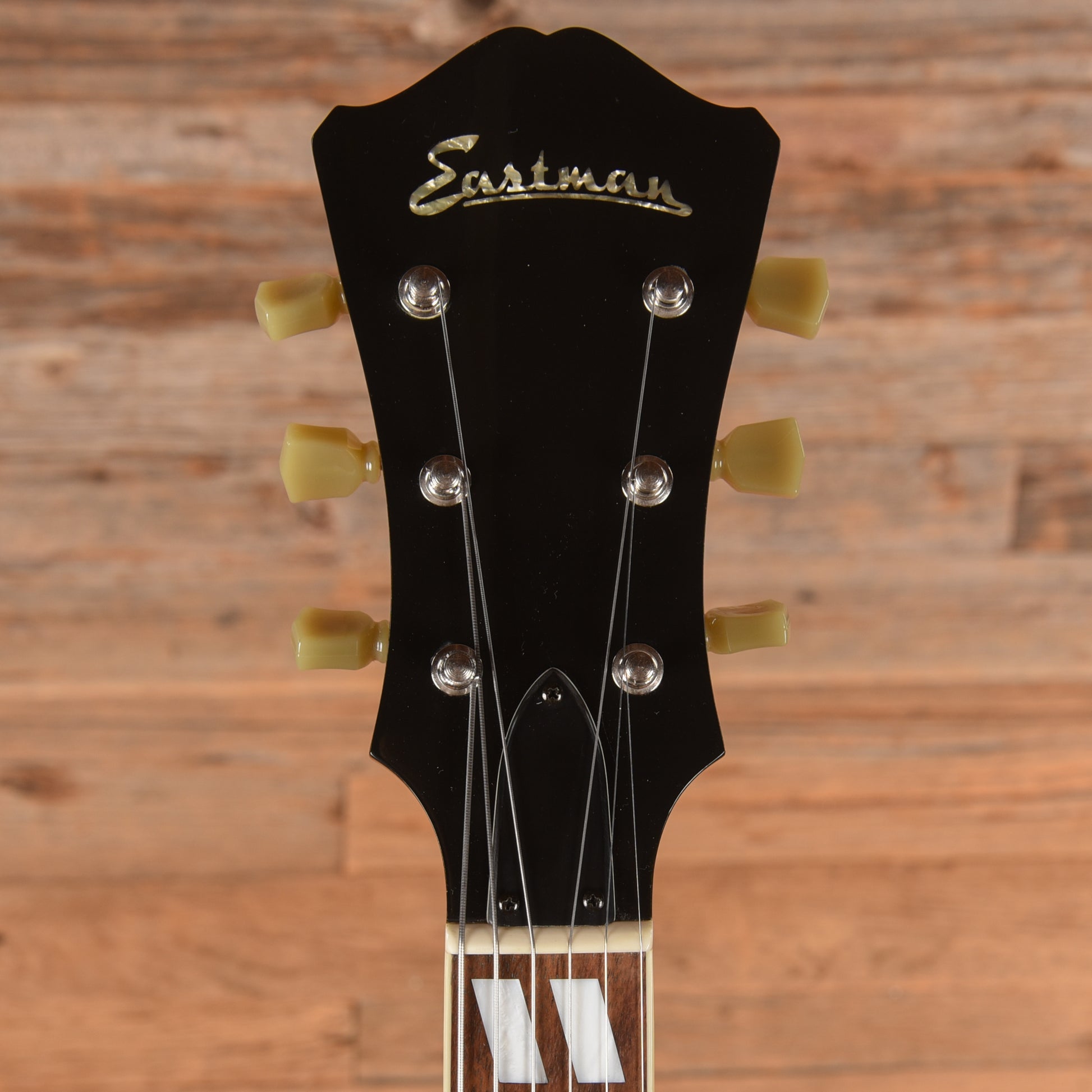 Eastman AR371CE Sunburst Electric Guitars