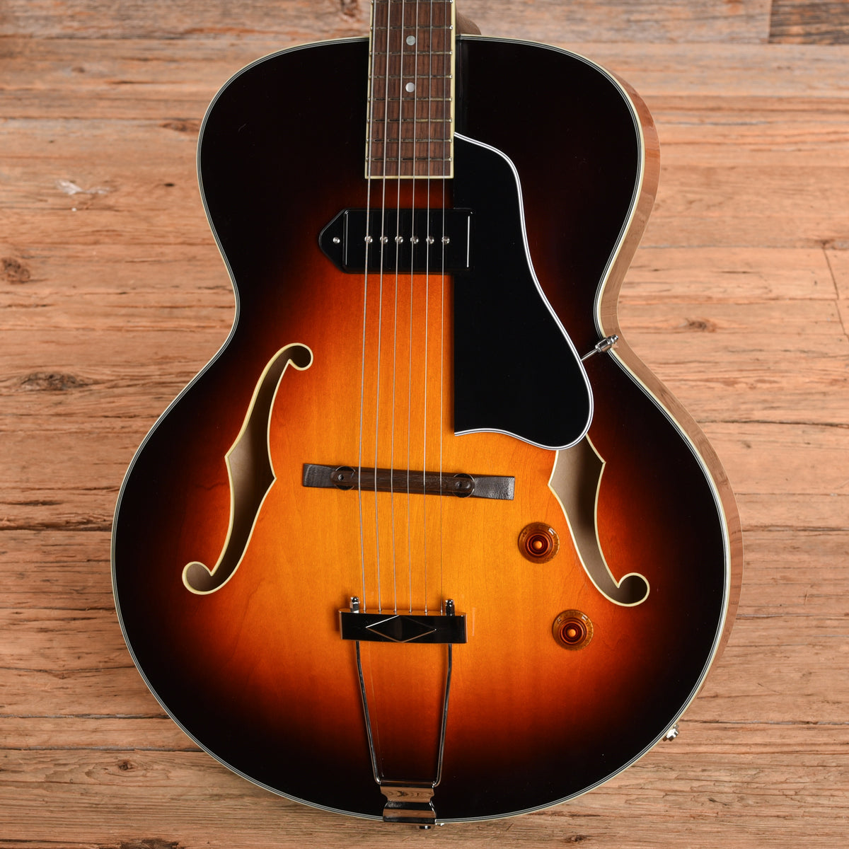 Eastman AR405 Sunburst 2026 Electric Guitars