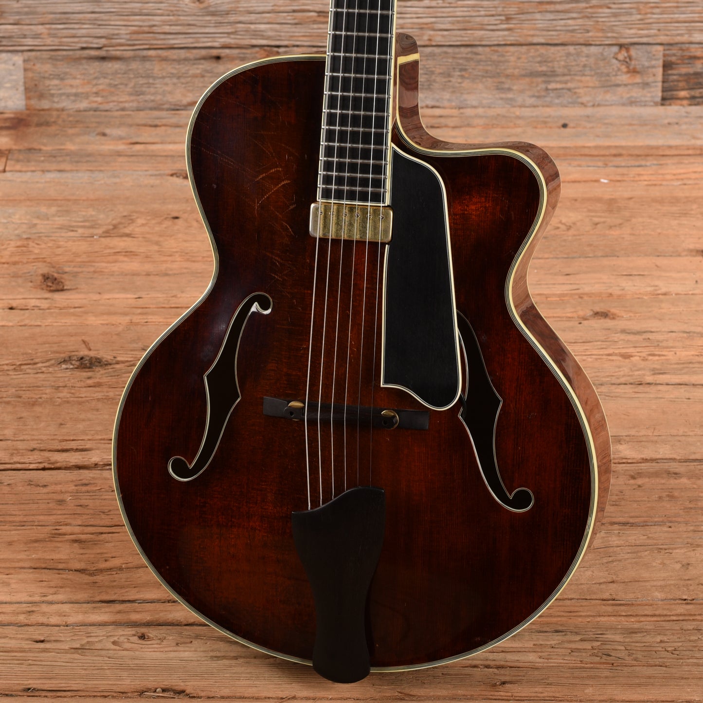 Eastman AR805CE Archtop with Kent Armstrong Floating Pickup Sunburst 2007 Electric Guitars